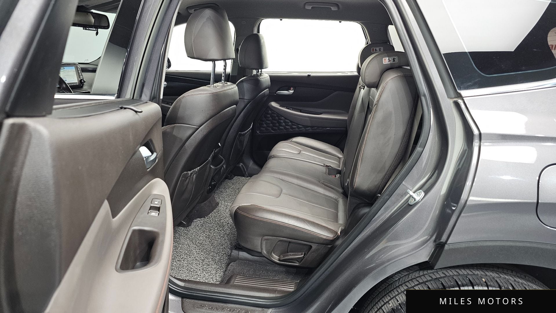 Hyundai Santafe 2019 — миниатюра 11