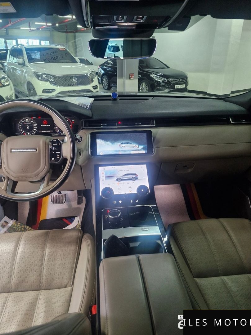 Land Rover Range Rover Velar 2018 — миниатюра 7
