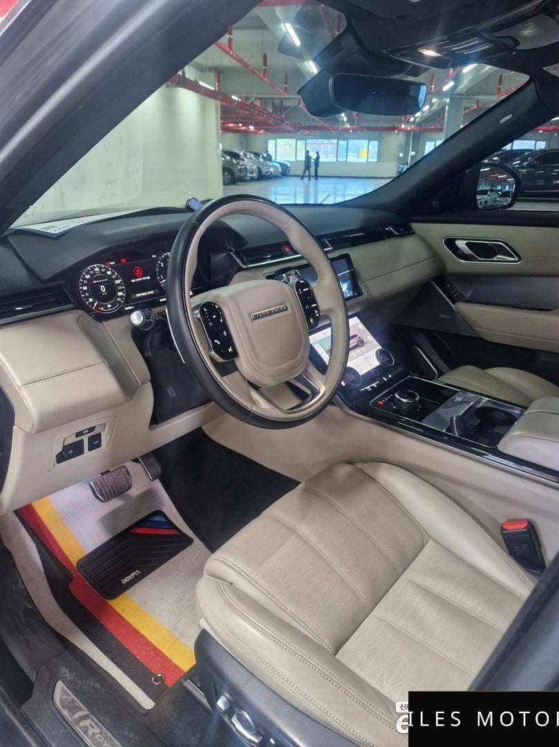 Land Rover Range Rover Velar 2018 — миниатюра 11
