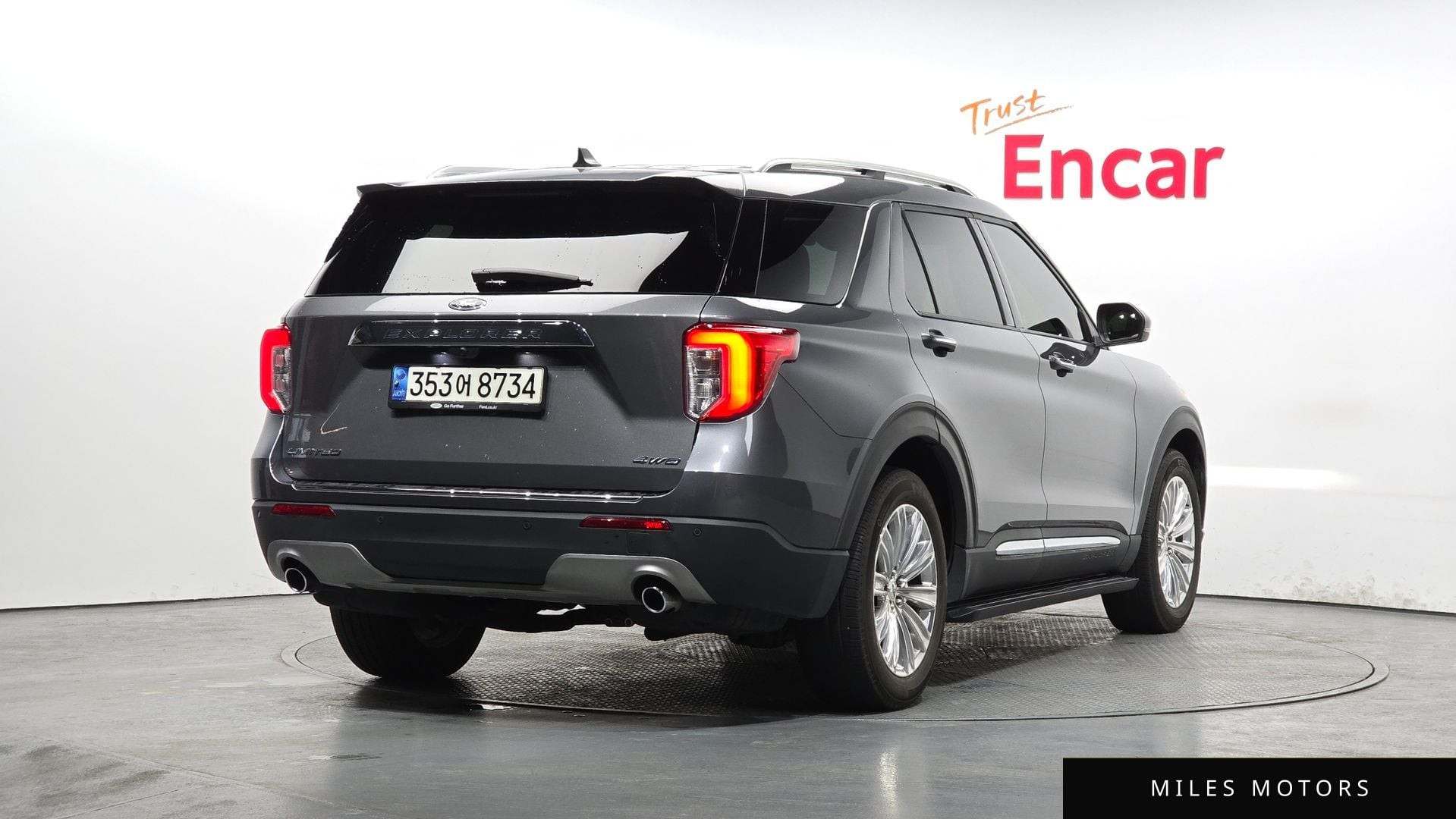 Ford Explorer 2021 — миниатюра 2