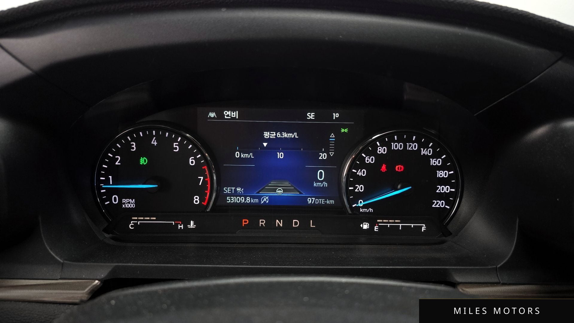 Ford Explorer 2021 — миниатюра 8