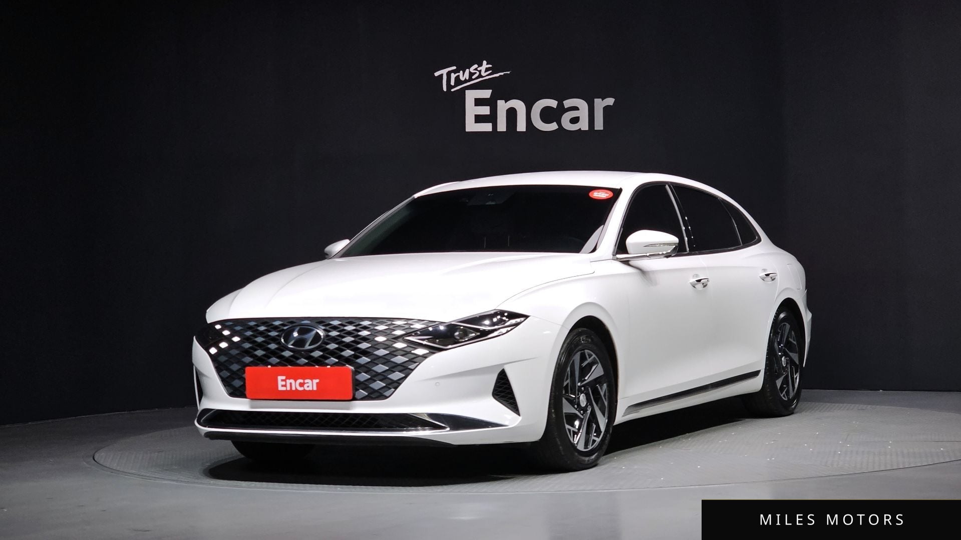 Hyundai Grandeur 2022 — фото 1 из 12
