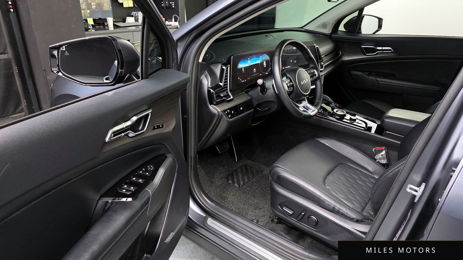 Kia Sportage 2022 — миниатюра 10