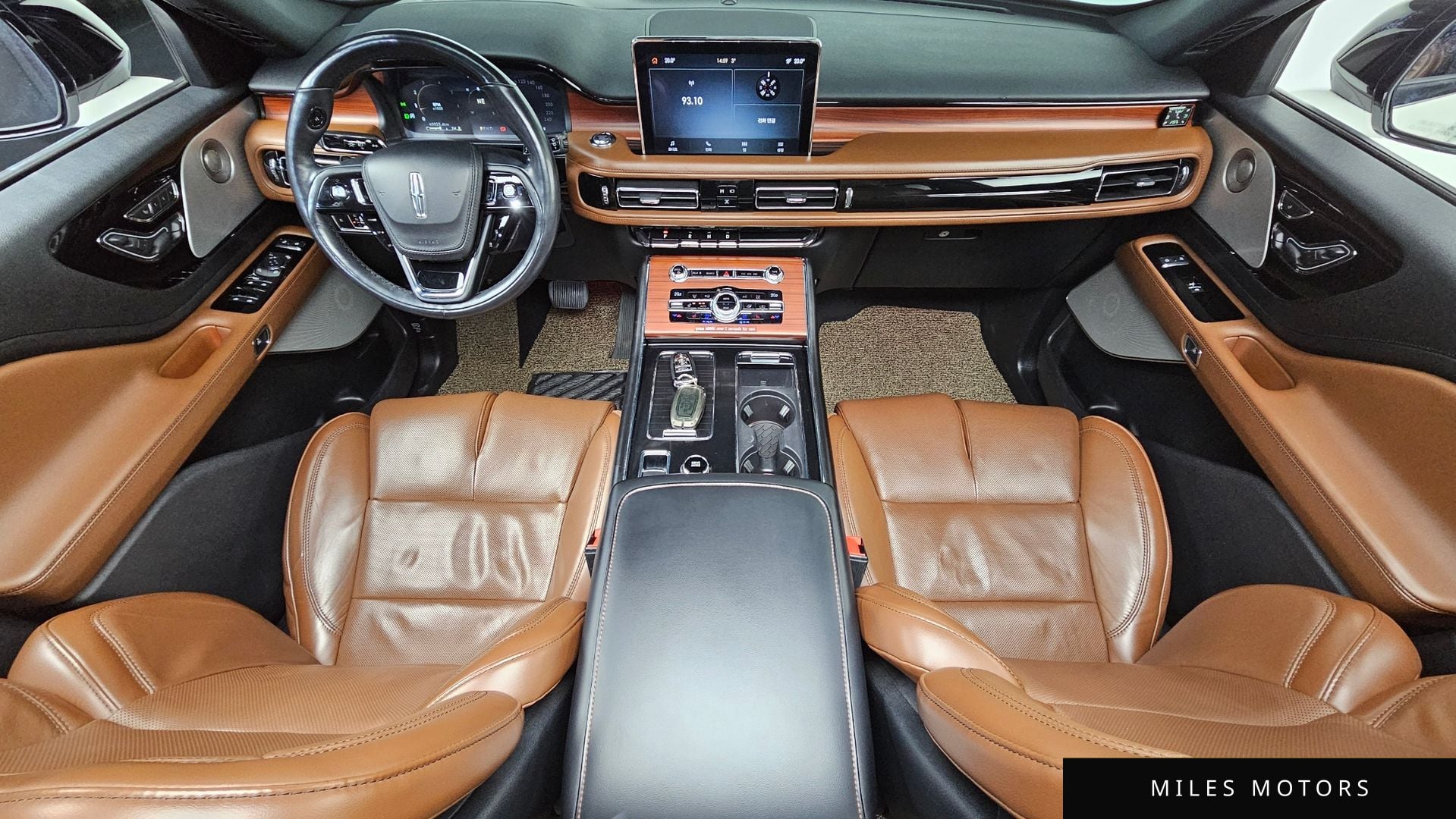 Lincoln Aviator 2020 — миниатюра 7