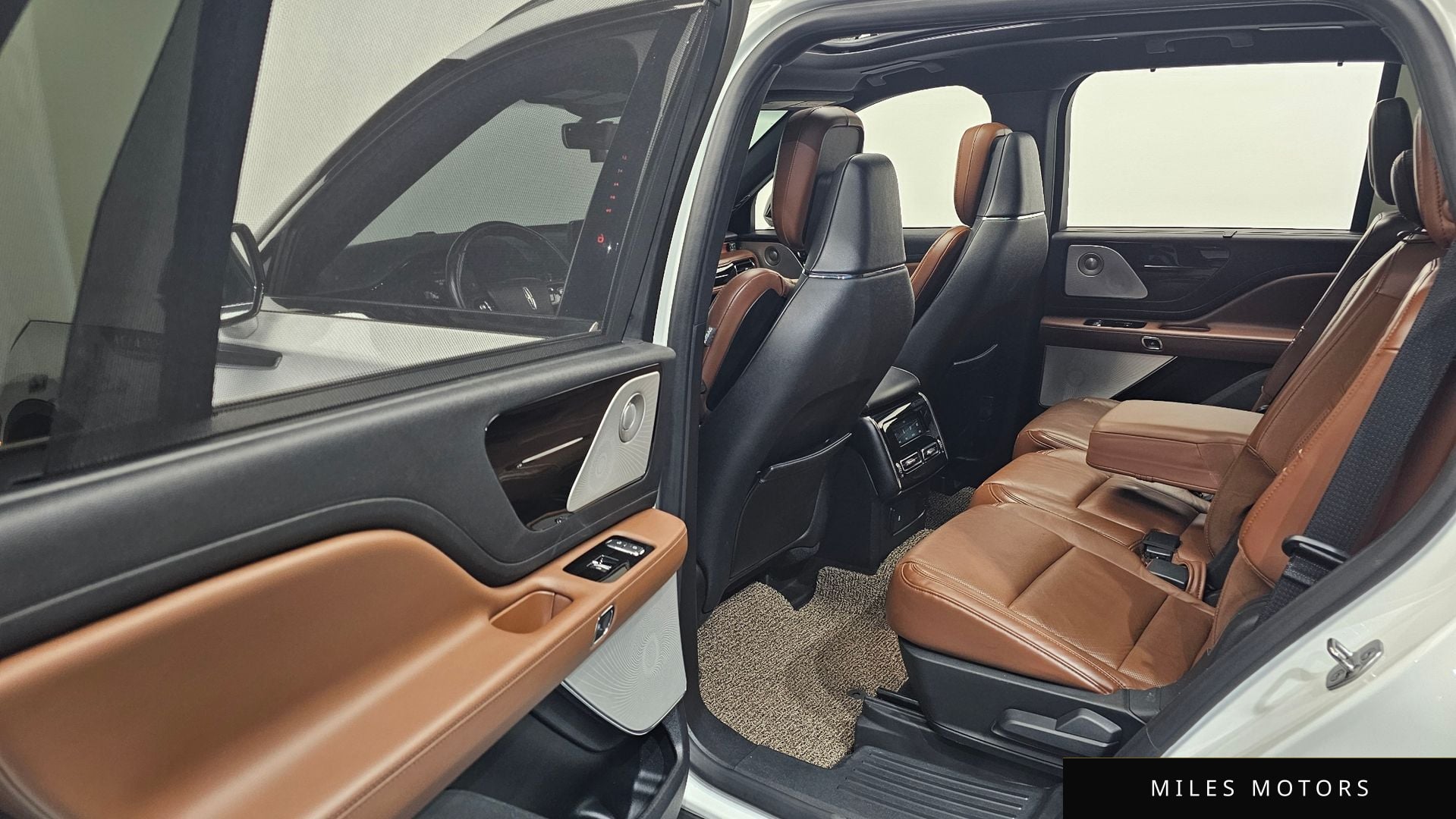Lincoln Aviator 2020 — миниатюра 11