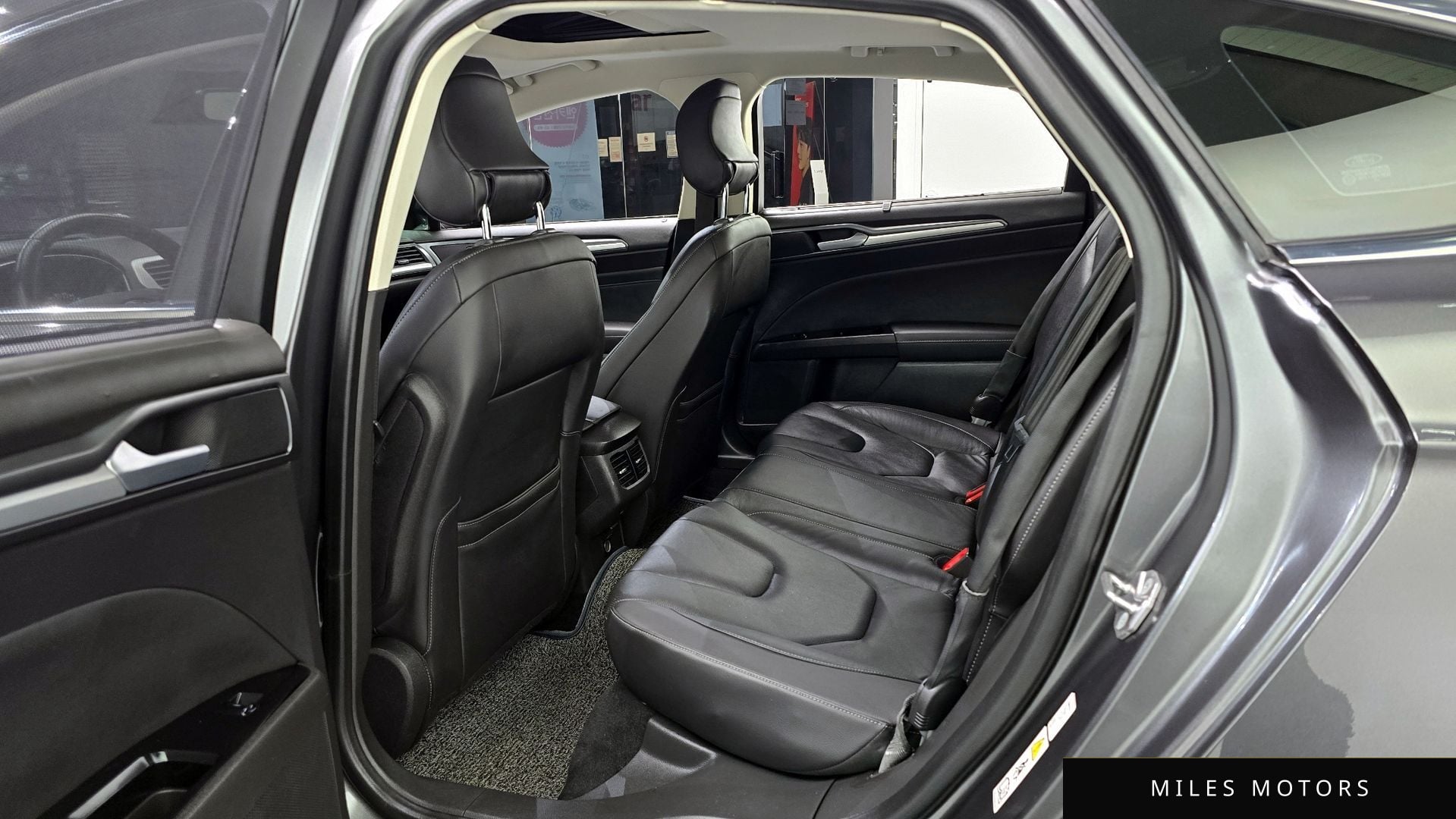 Ford Mondeo 2015 — миниатюра 13