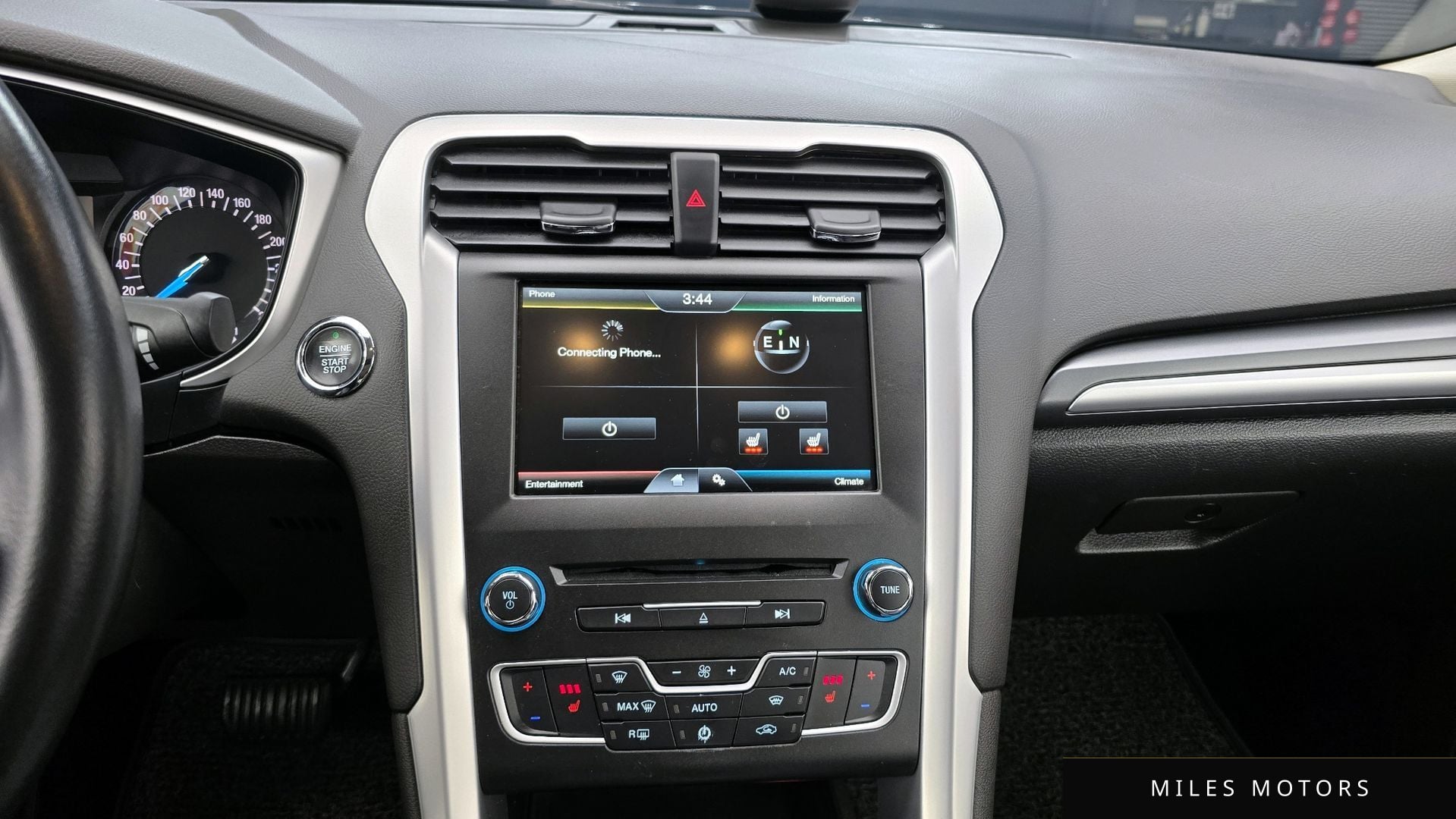 Ford Mondeo 2015 — миниатюра 16