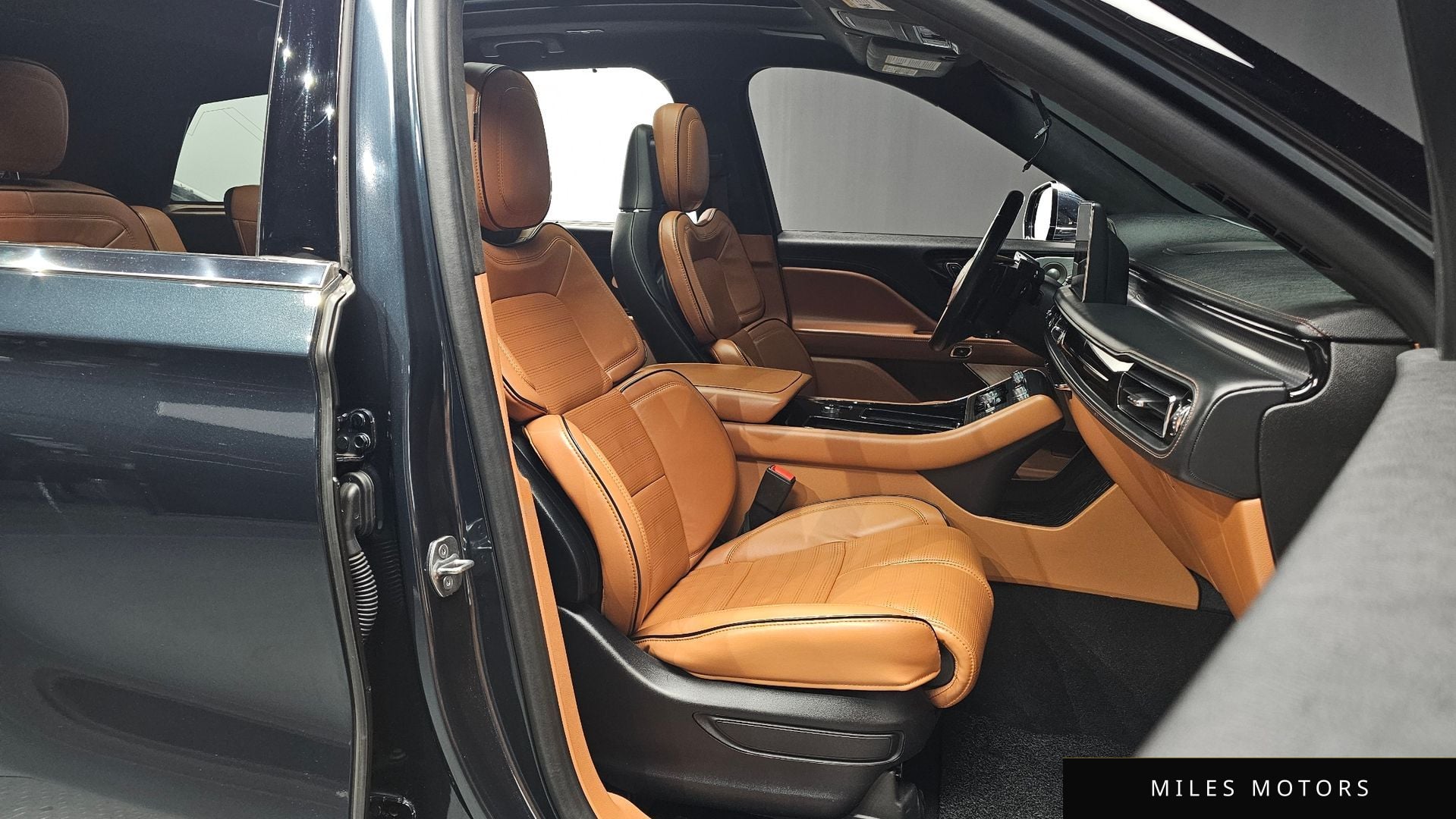 Lincoln Aviator 2021 — миниатюра 10