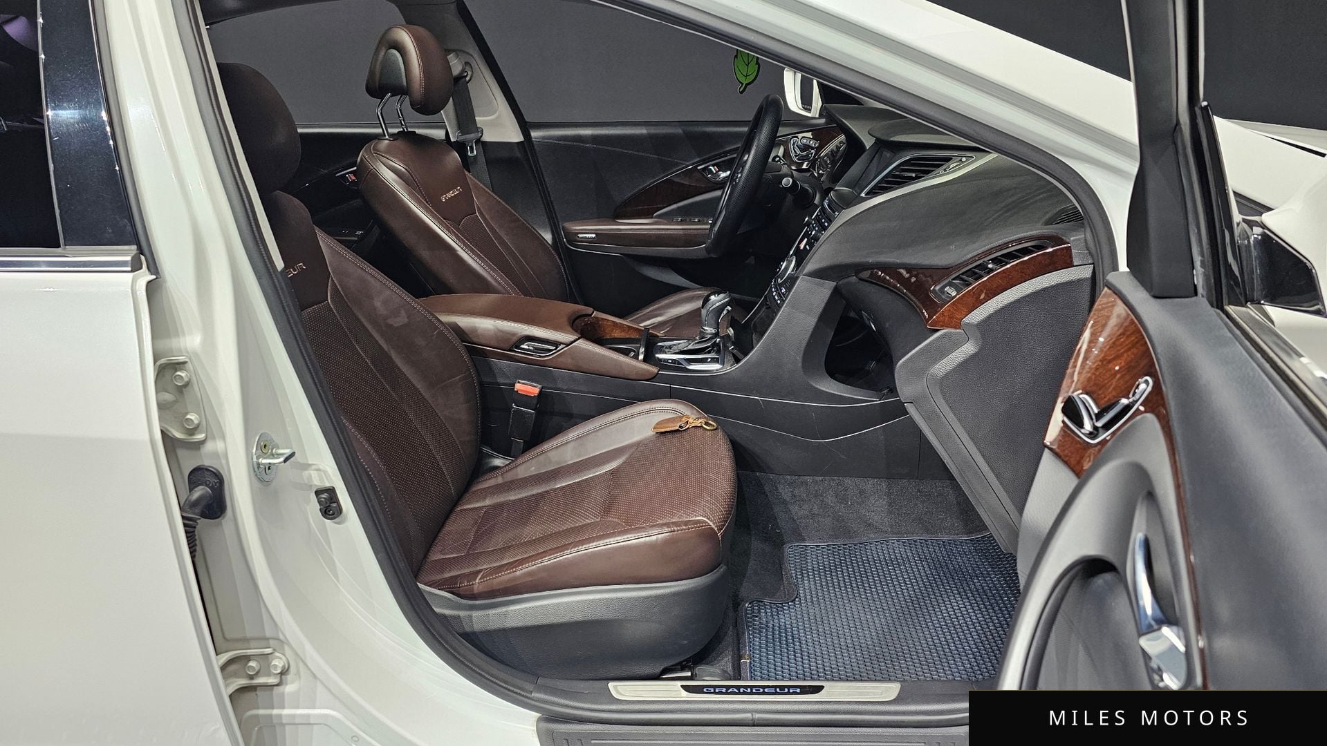 Hyundai Grandeur 2015 — миниатюра 10