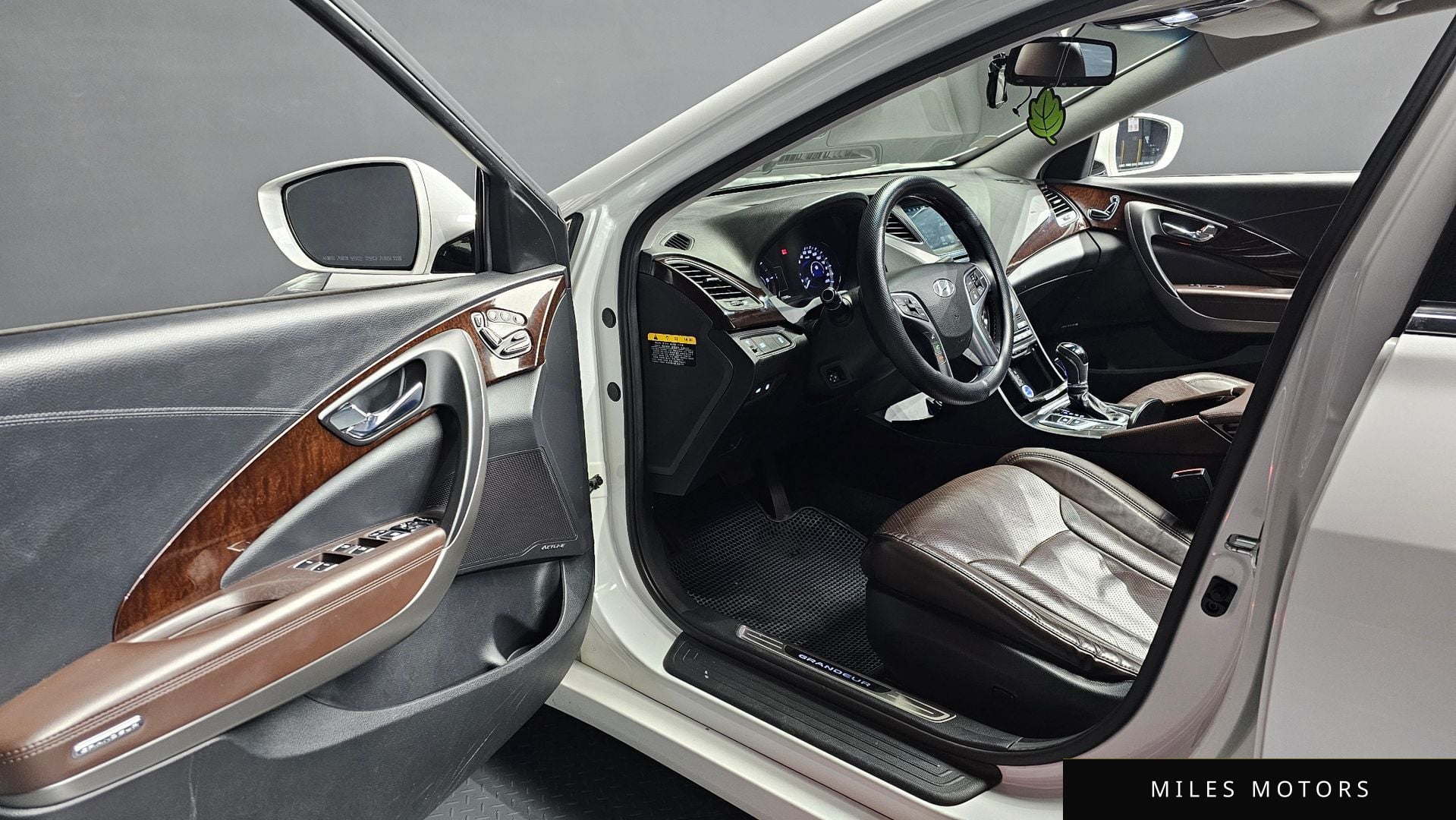 Hyundai Grandeur 2015 — миниатюра 11