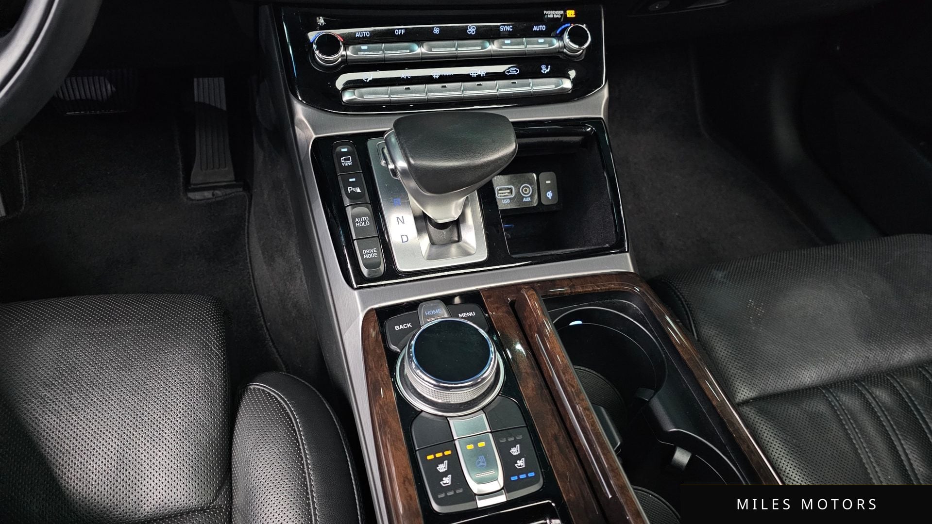 Genesis EQ900 2016 — миниатюра 9