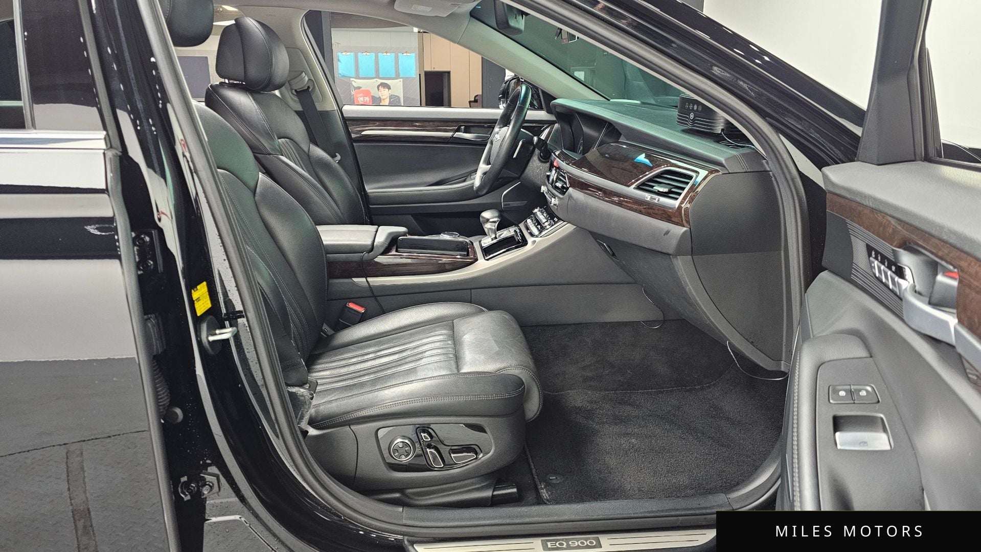 Genesis EQ900 2016 — миниатюра 11