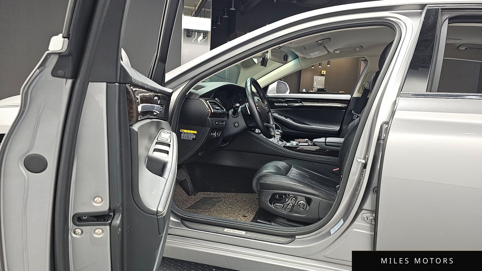 Genesis G90 2021 — миниатюра 10