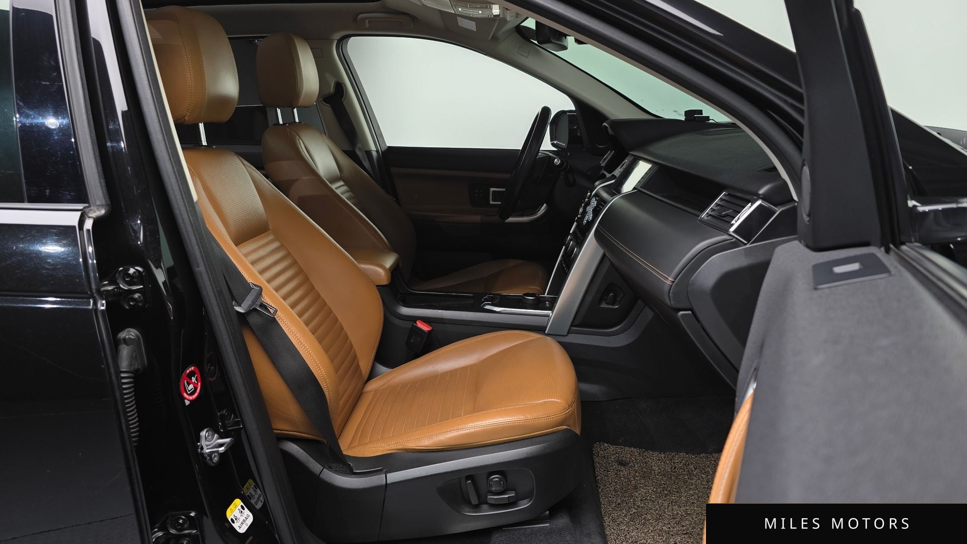 Land Rover Discovery Sport 2018 — миниатюра 11