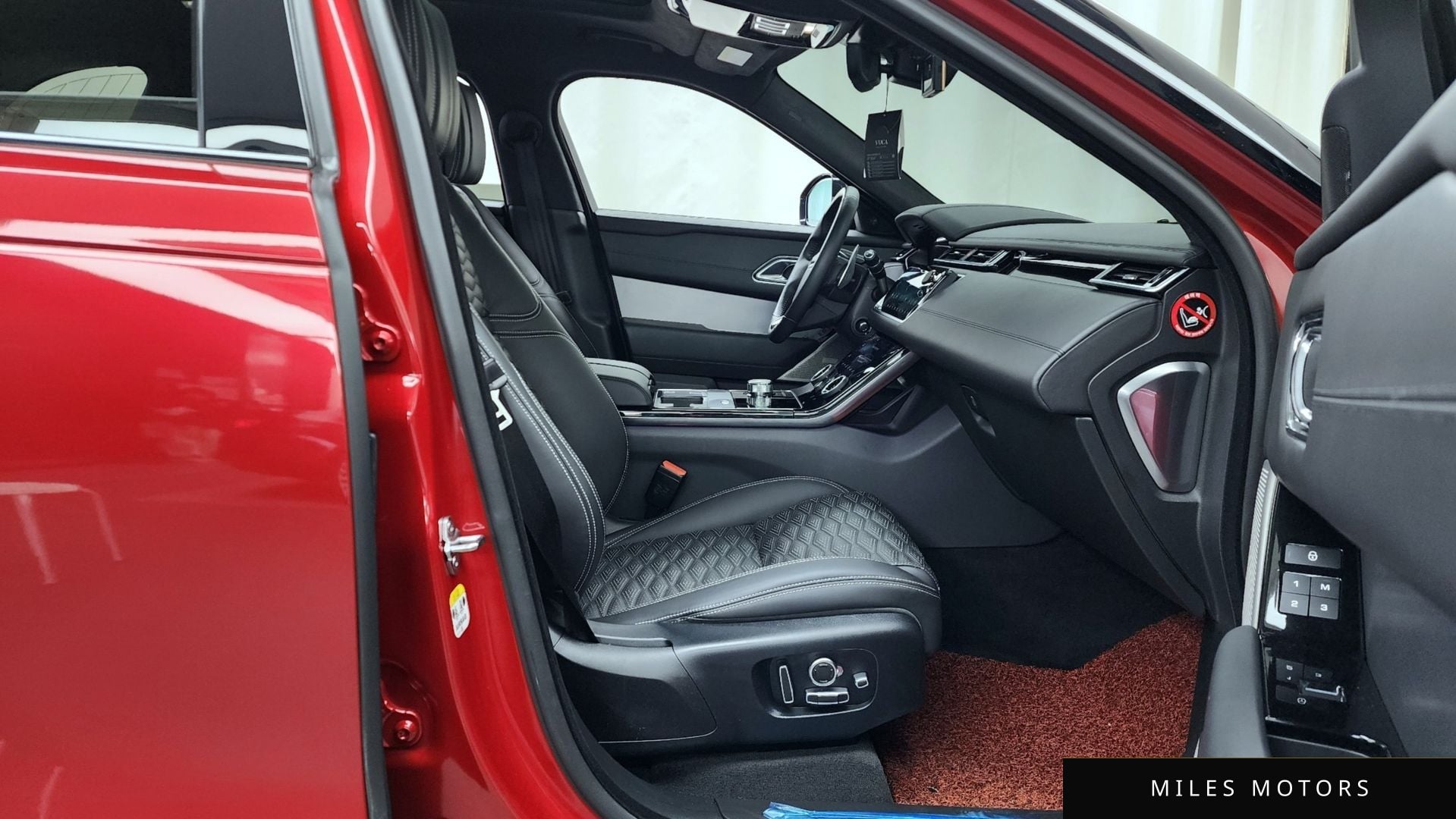 Land Rover 레인지로버 벨라 2019 — миниатюра 11