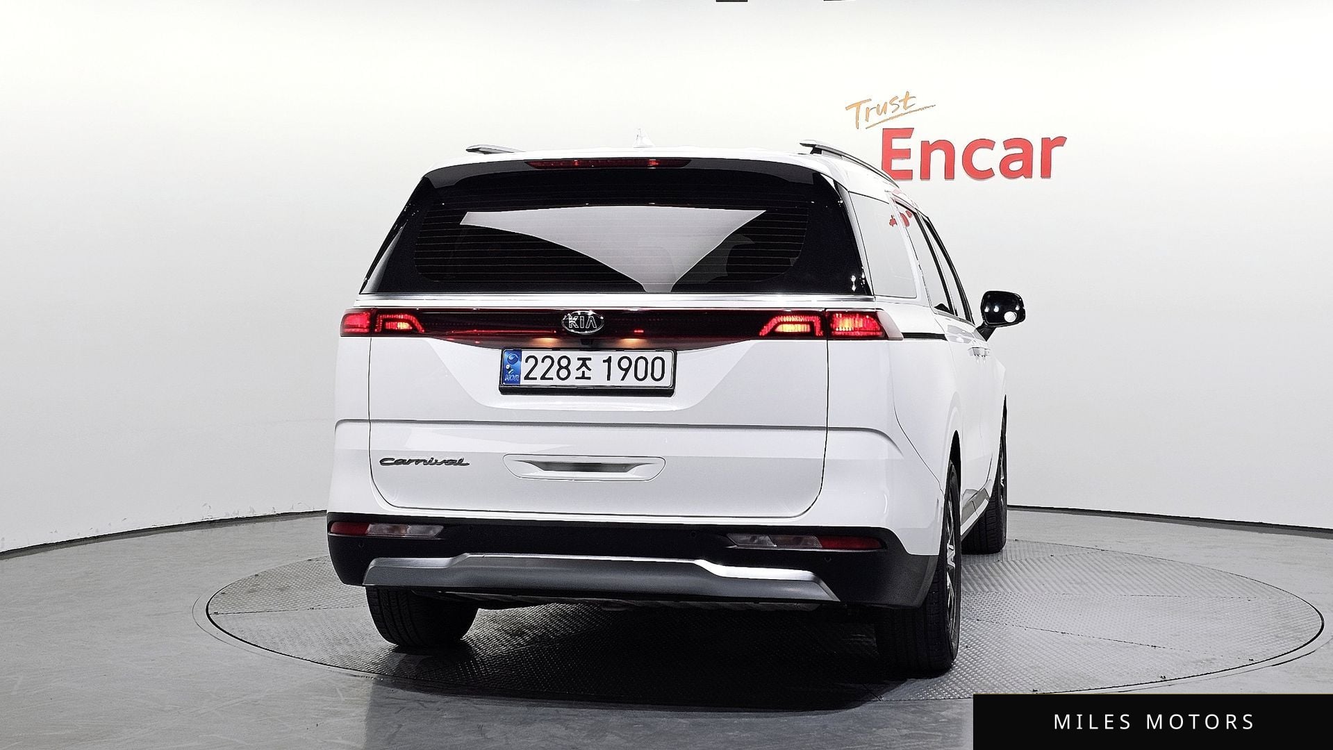 Kia Carnival 2021 — миниатюра 4