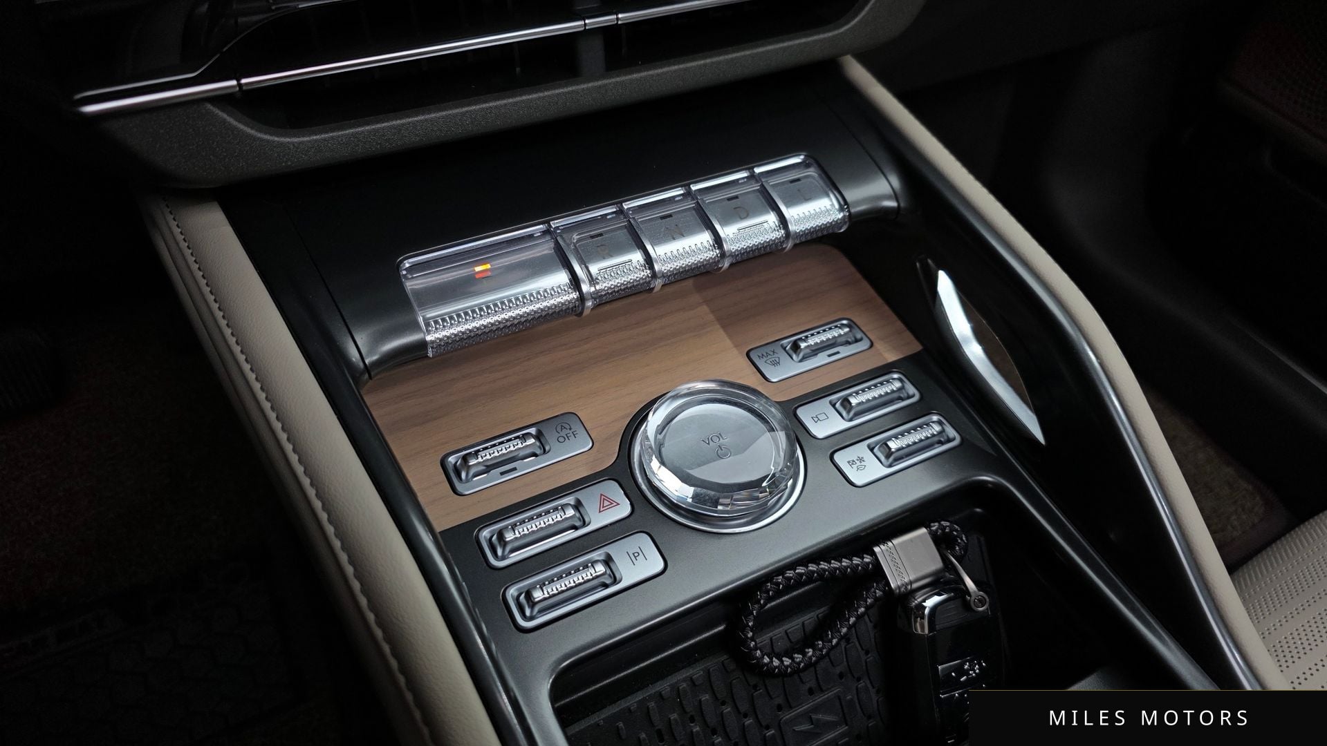 Lincoln 노틸러스 2025 — миниатюра 9