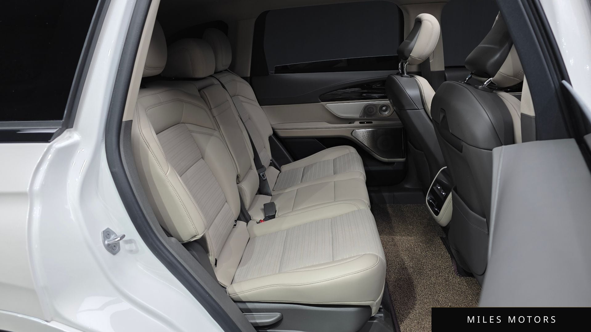 Lincoln 노틸러스 2025 — миниатюра 12