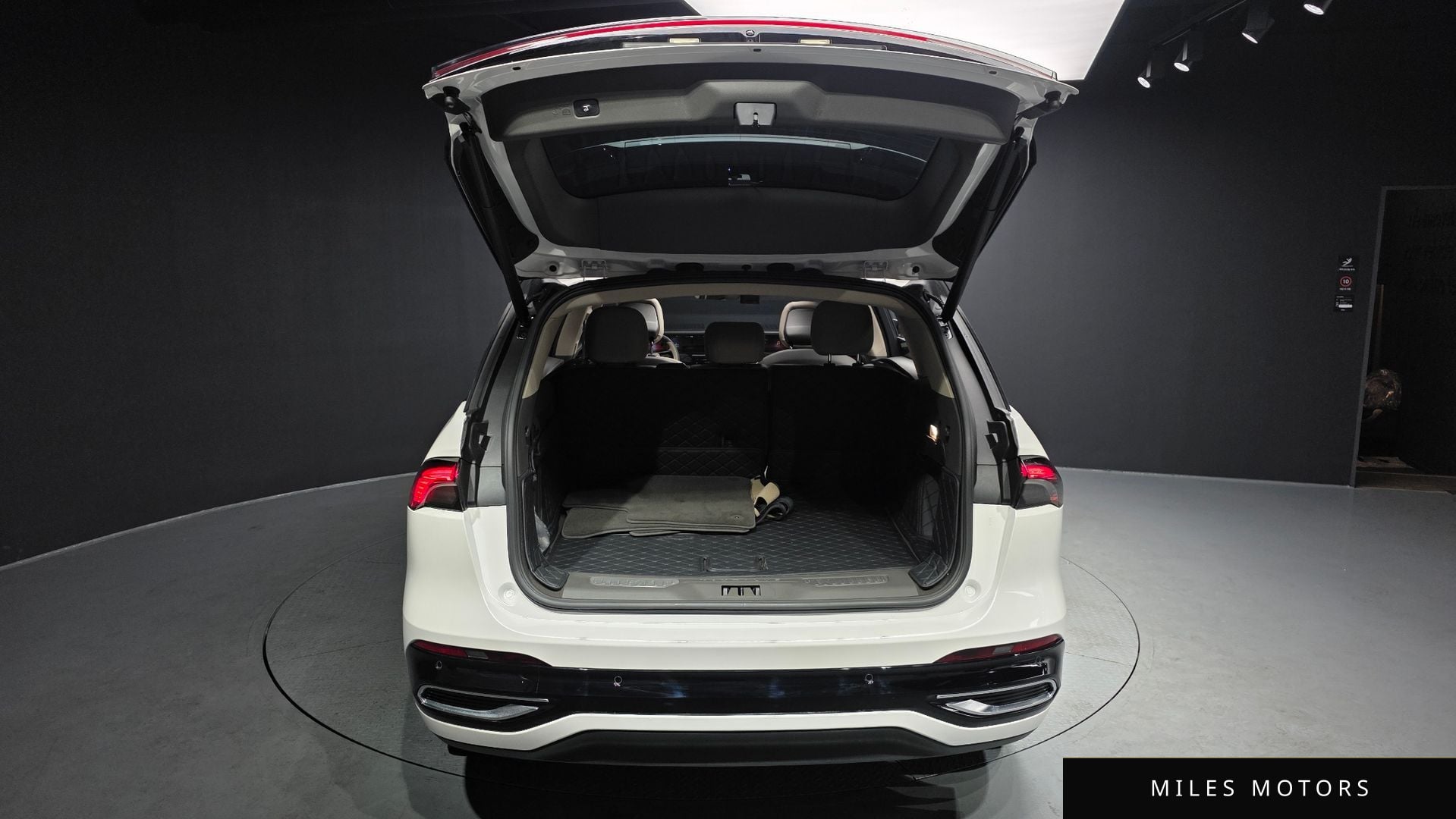 Lincoln 노틸러스 2025 — миниатюра 20
