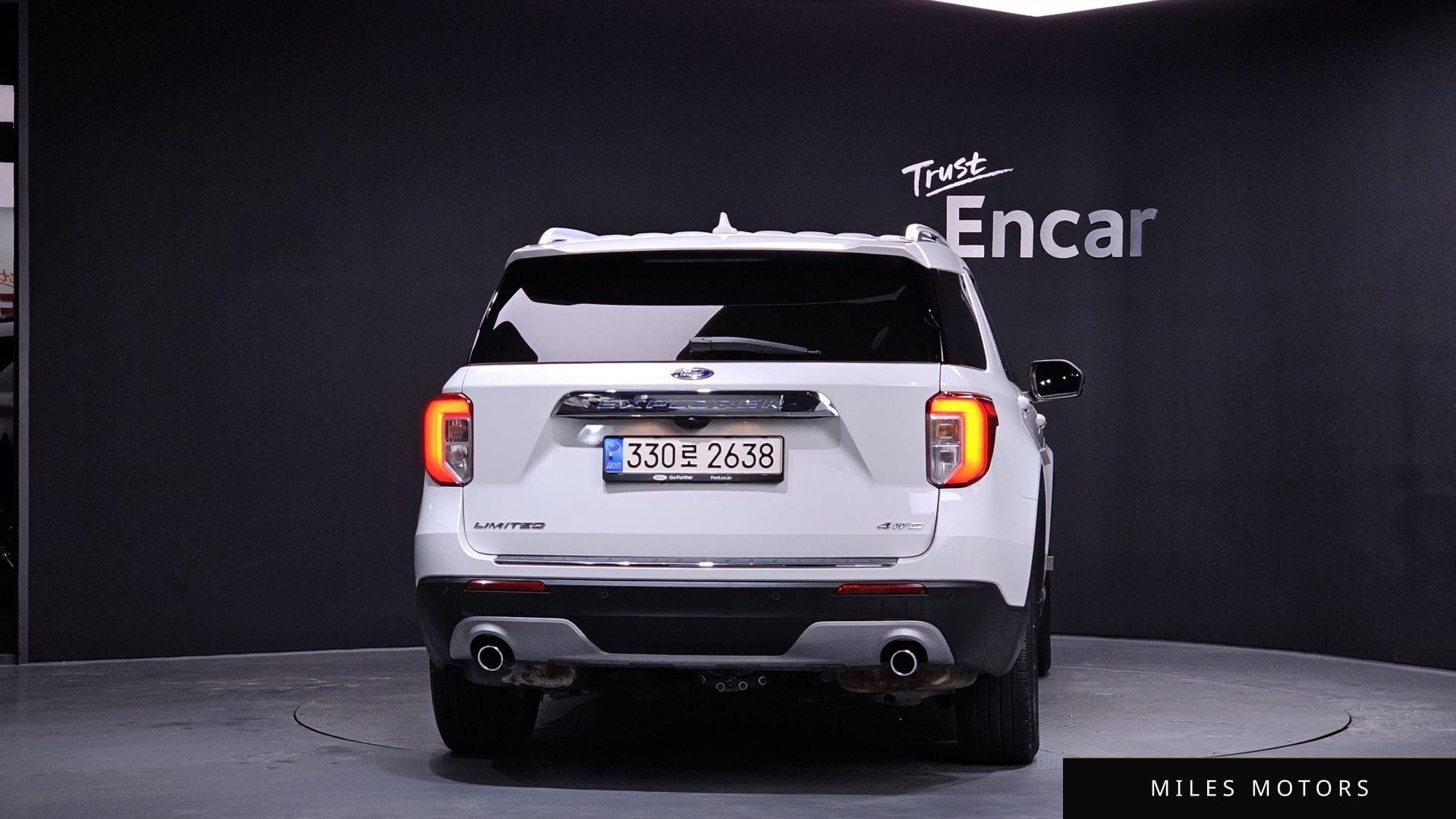 Ford Explorer 2022 — миниатюра 3