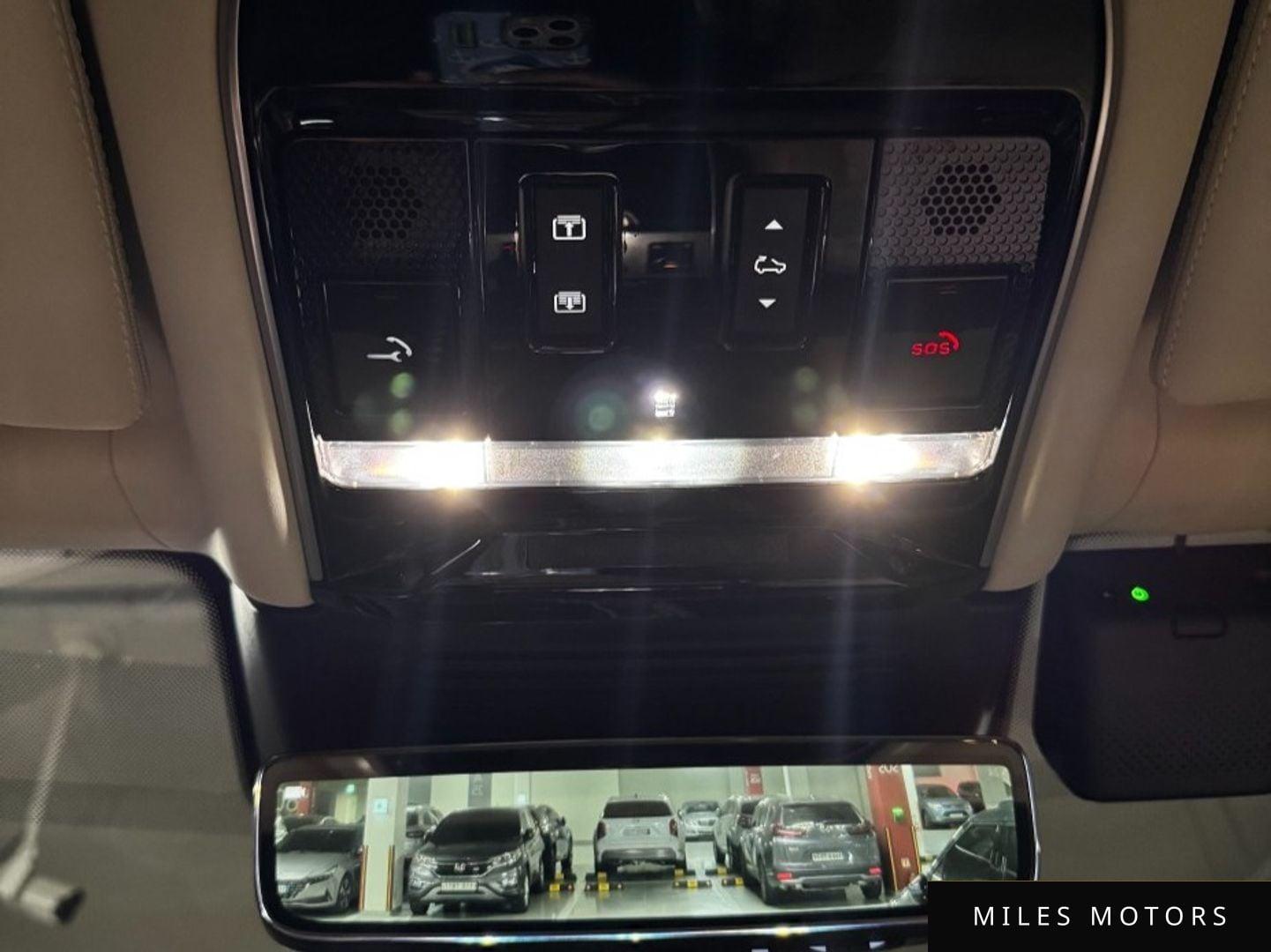 Land Rover 레인지로버 2023 — миниатюра 6