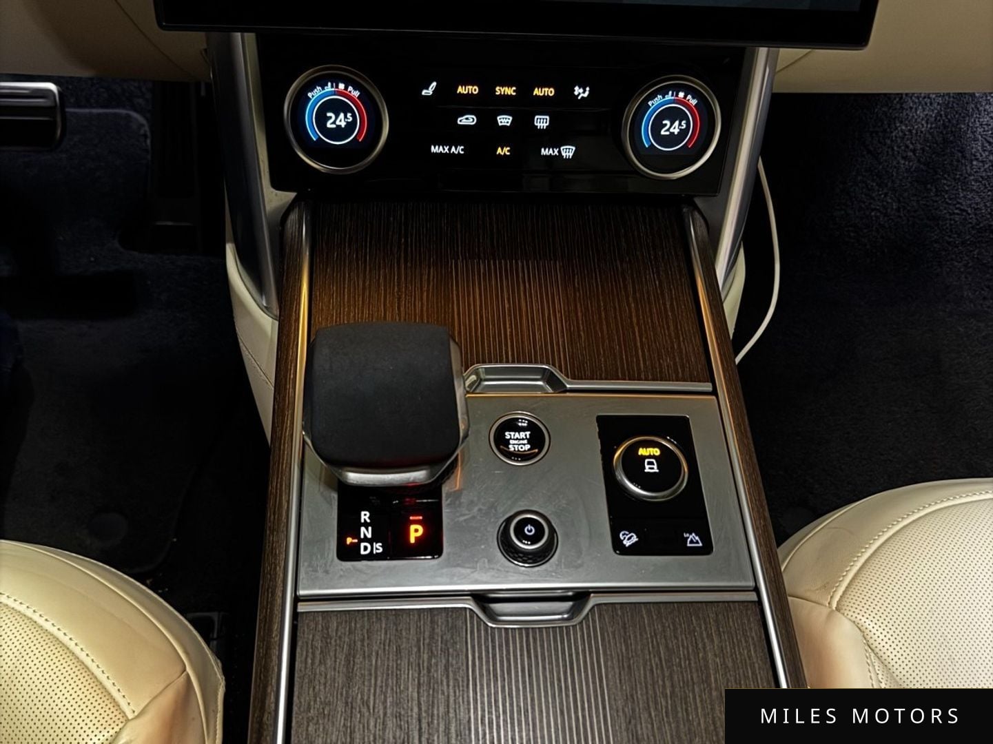 Land Rover 레인지로버 2023 — миниатюра 9