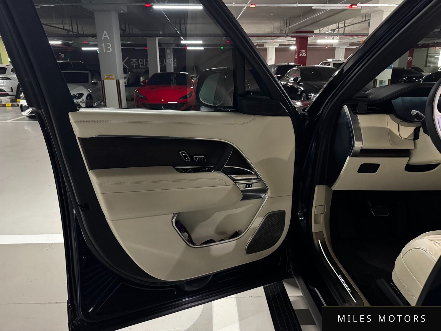 Land Rover 레인지로버 2023 — миниатюра 10