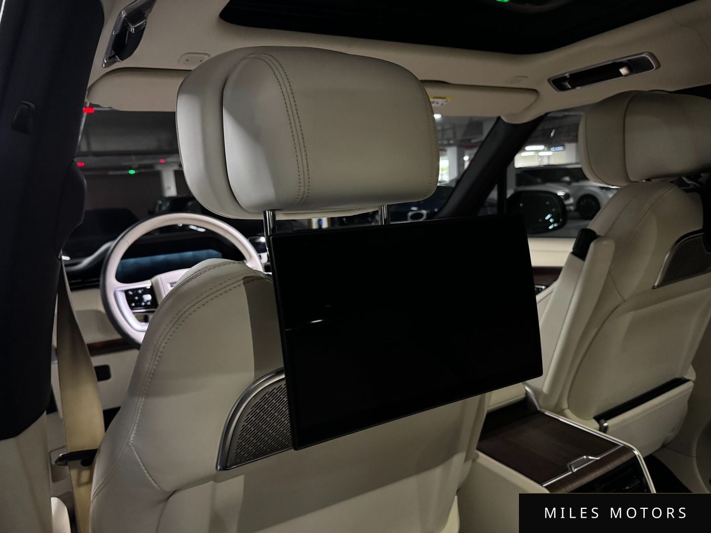 Land Rover 레인지로버 2023 — миниатюра 13