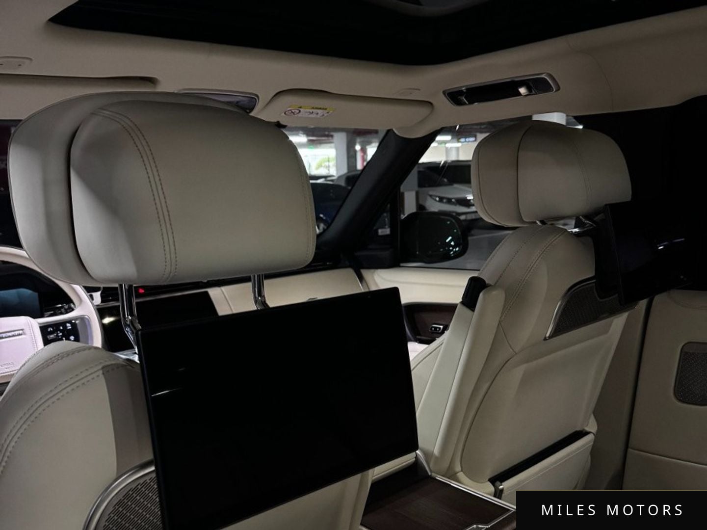 Land Rover 레인지로버 2023 — миниатюра 14