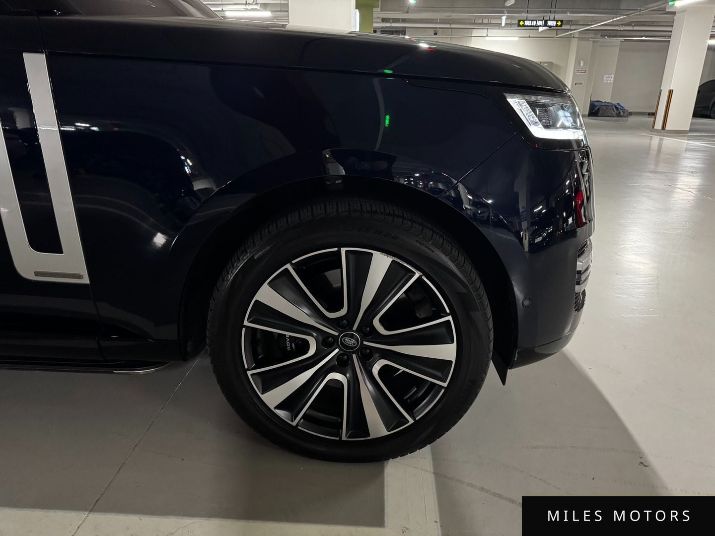 Land Rover 레인지로버 2023 — миниатюра 17