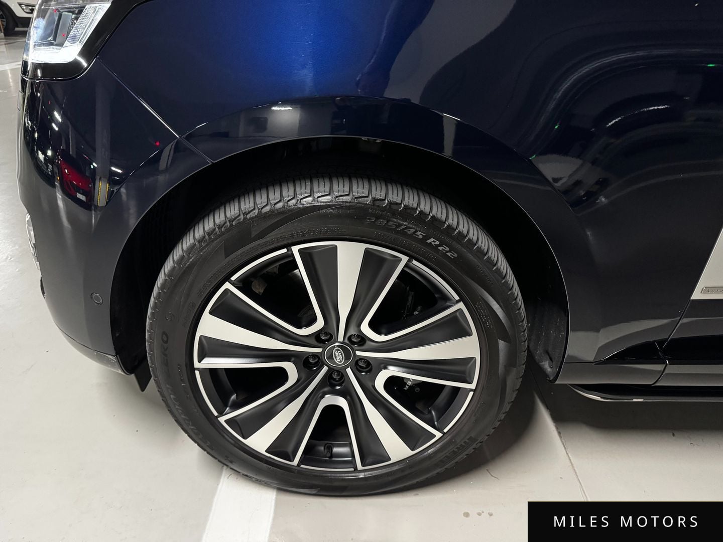 Land Rover 레인지로버 2023 — миниатюра 20