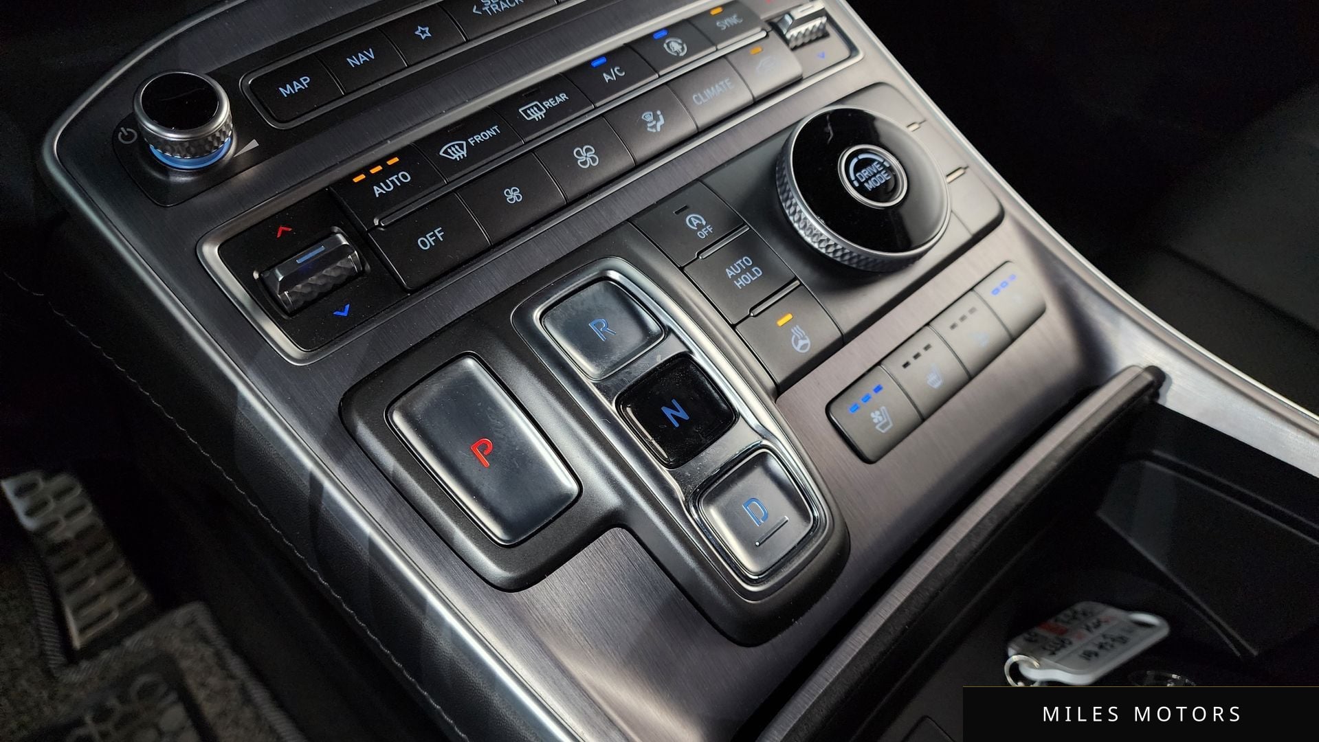 Hyundai Santafe 2021 — миниатюра 9