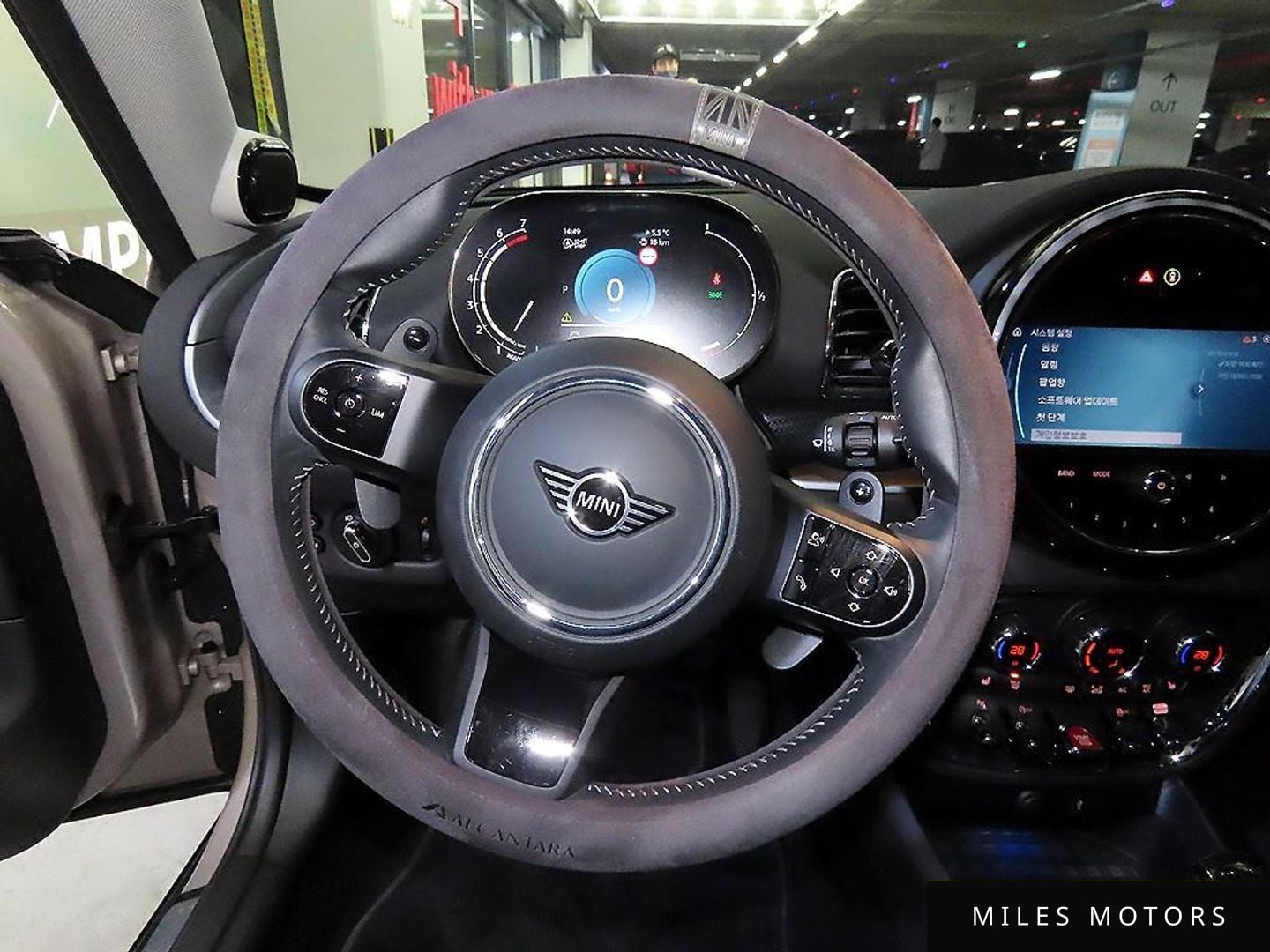 MINI Clubman 2023 — миниатюра 8