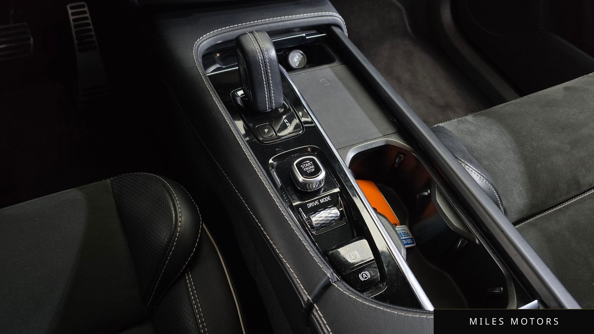 Volvo XC90 2021 — миниатюра 9