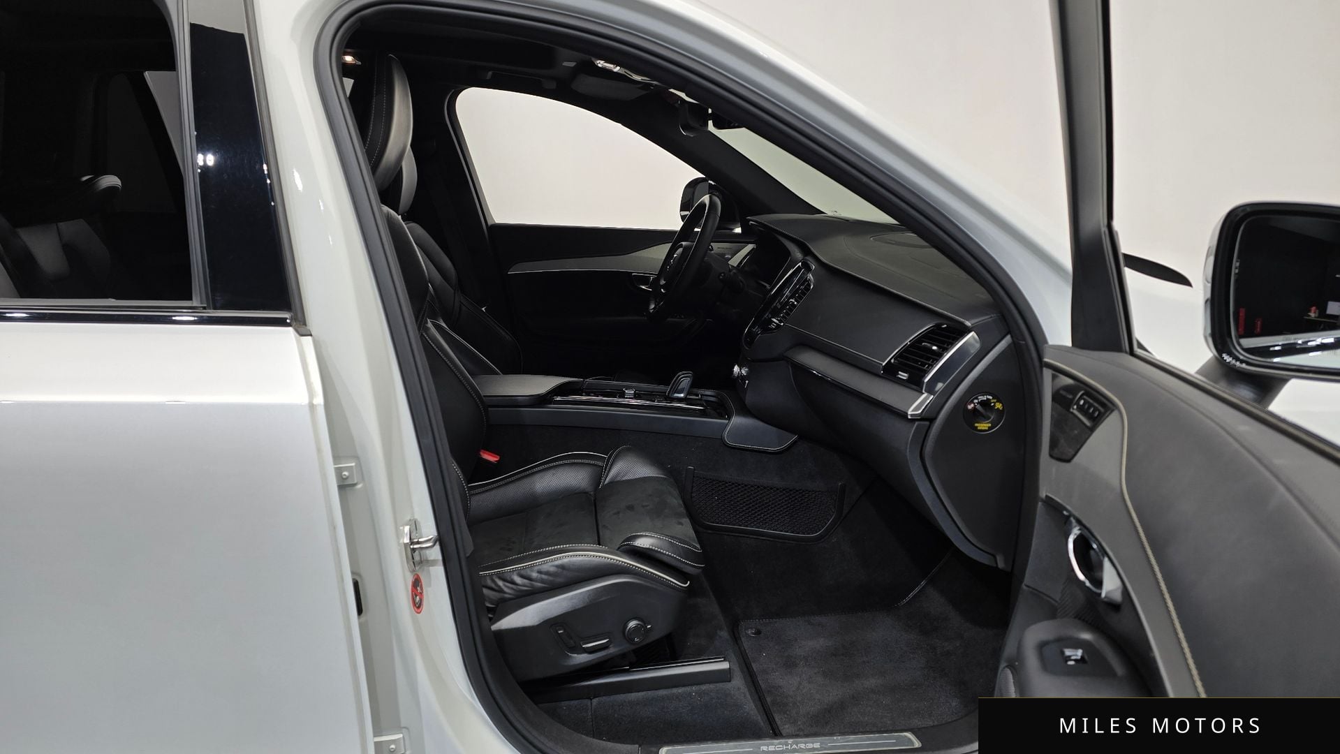 Volvo XC90 2021 — миниатюра 11