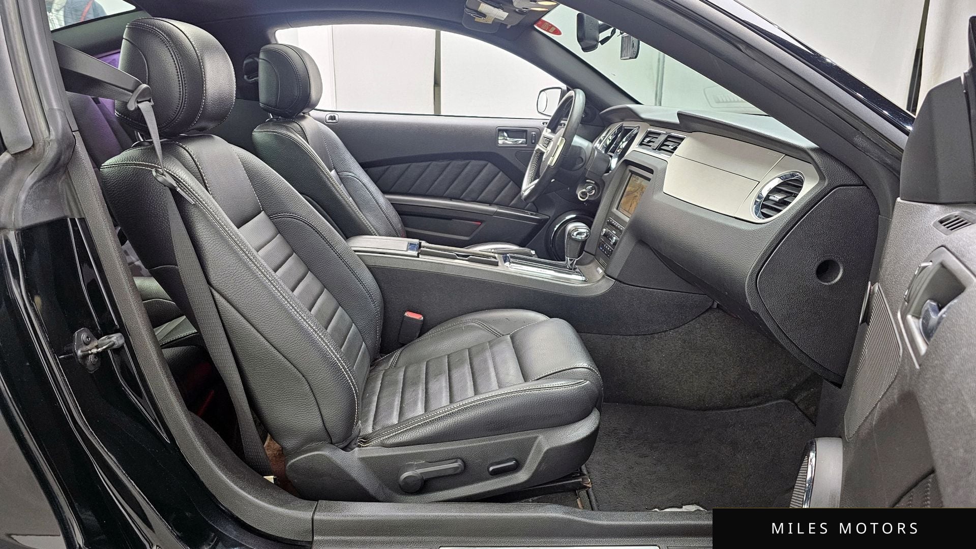Ford Mustang 2012 — миниатюра 10