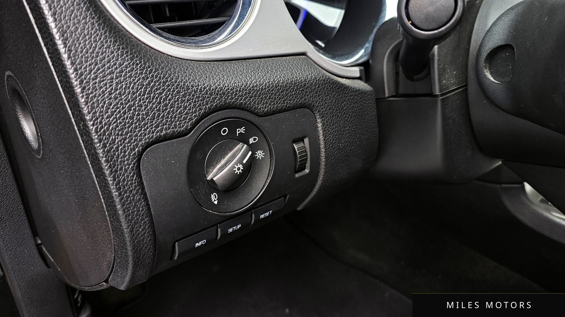 Ford Mustang 2012 — миниатюра 16