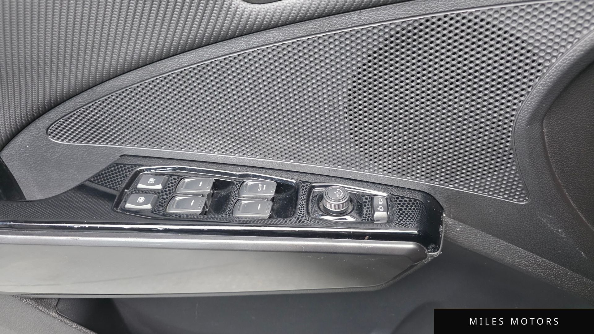 KG Mobility TIBOLI 2021 — миниатюра 12