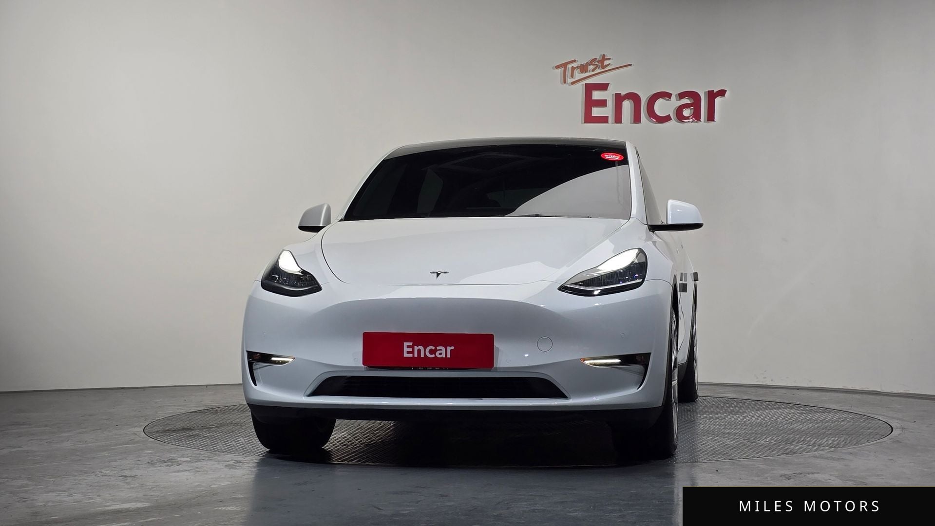 Tesla Model Y 2021 — миниатюра 3