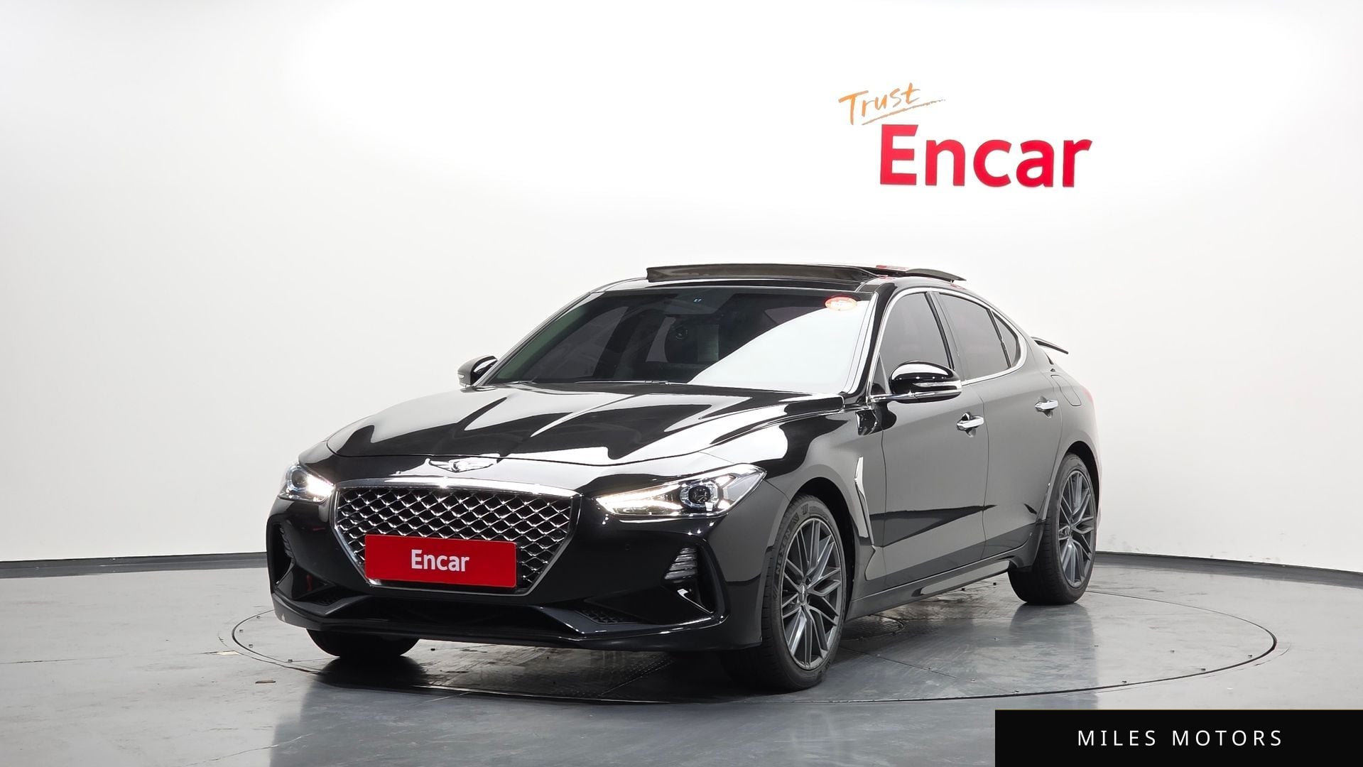 Genesis G70 2018 — фото 1 из 12