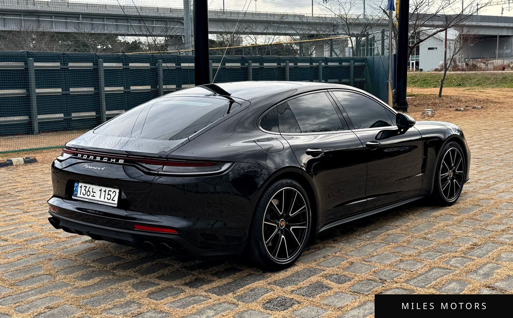 Porsche Panamera 2021 — миниатюра 7