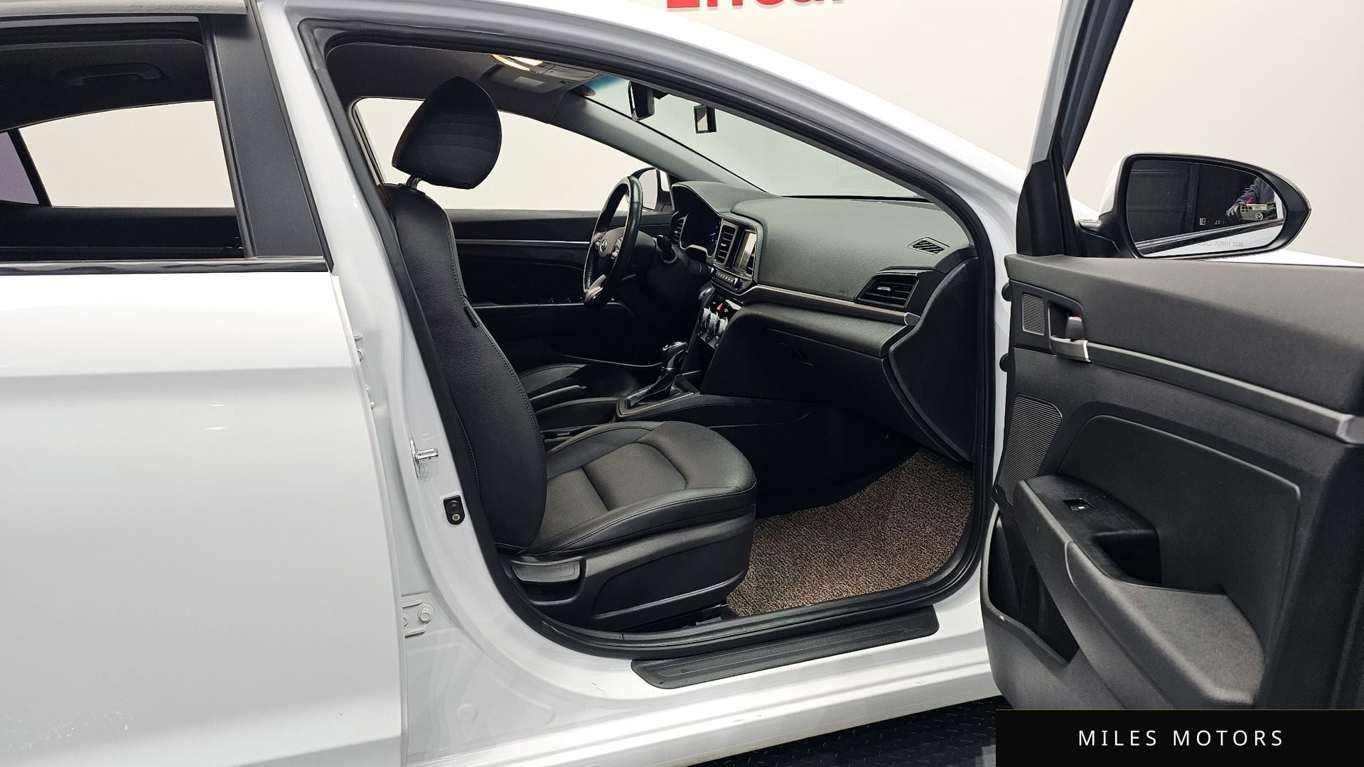 Hyundai AVANTE 2020 — миниатюра 11