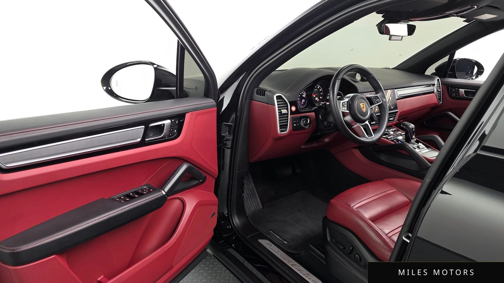 Porsche 카이엔 (PO536) 2023 — миниатюра 11