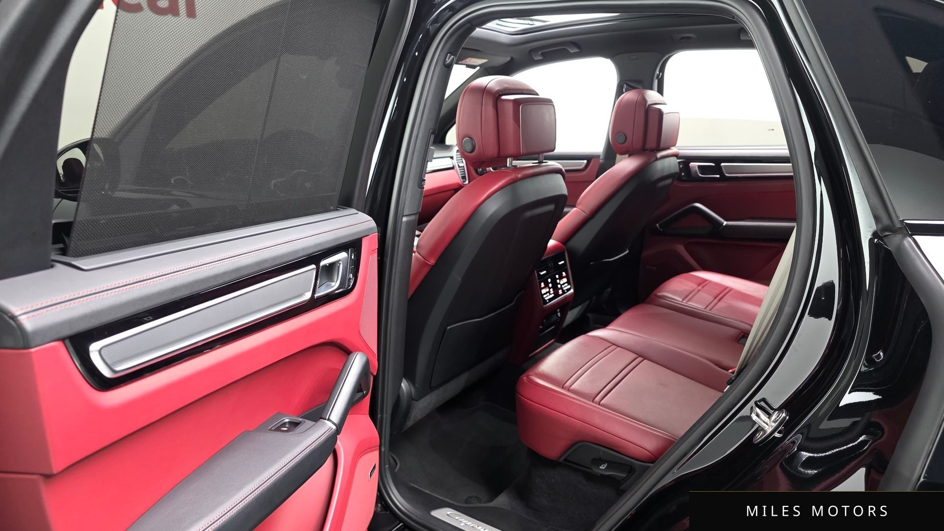 Porsche 카이엔 (PO536) 2023 — миниатюра 12