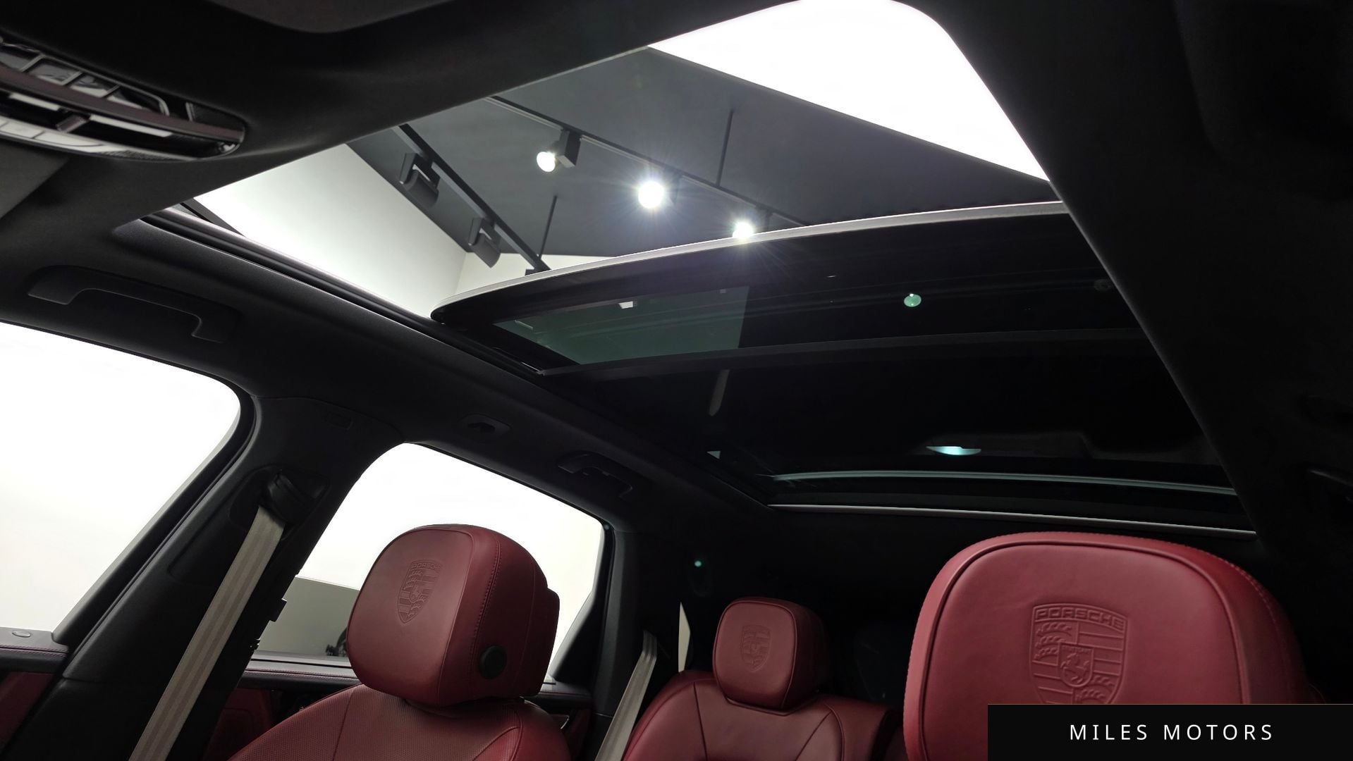 Porsche 카이엔 (PO536) 2023 — миниатюра 20