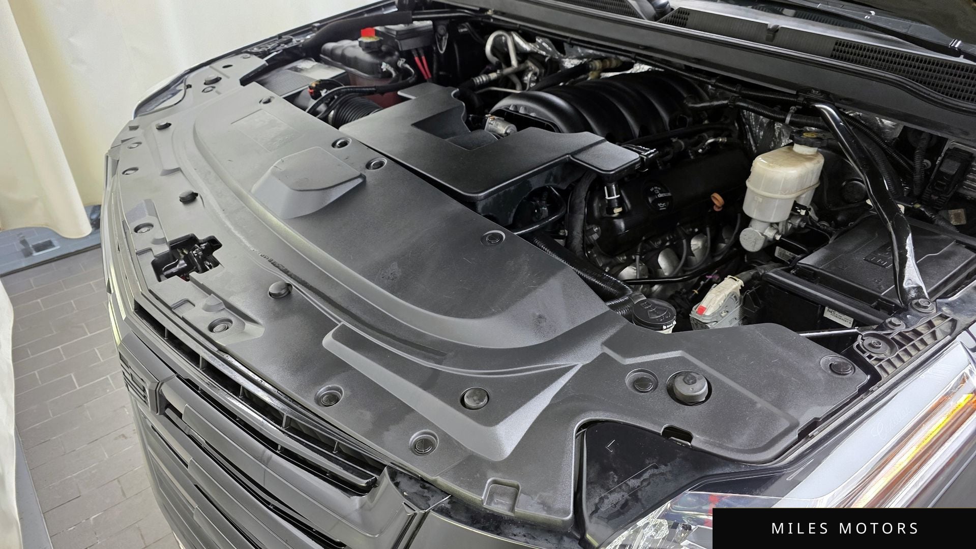 Cadillac 에스컬레이드 2015 — миниатюра 6