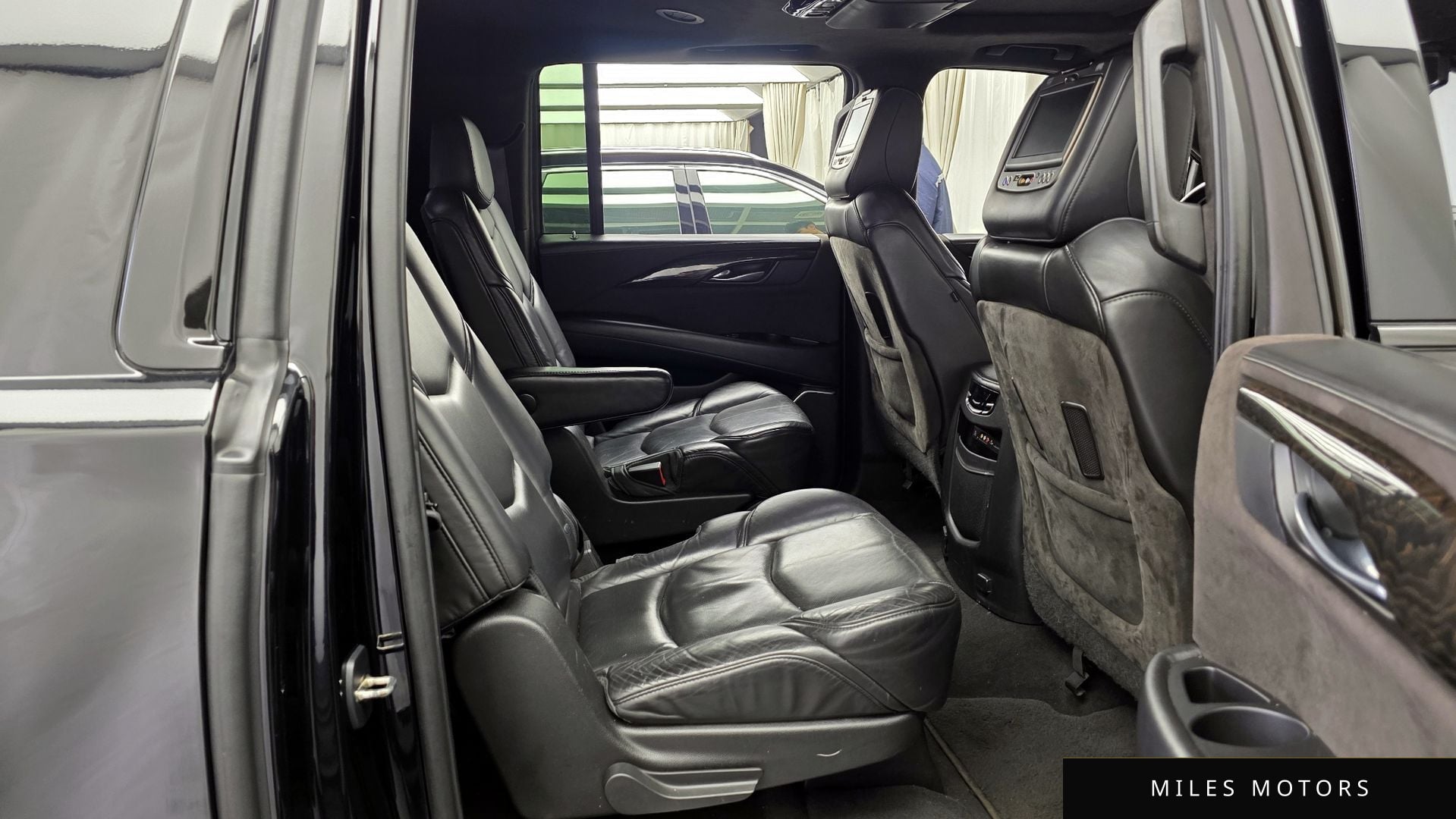 Cadillac 에스컬레이드 2015 — миниатюра 12