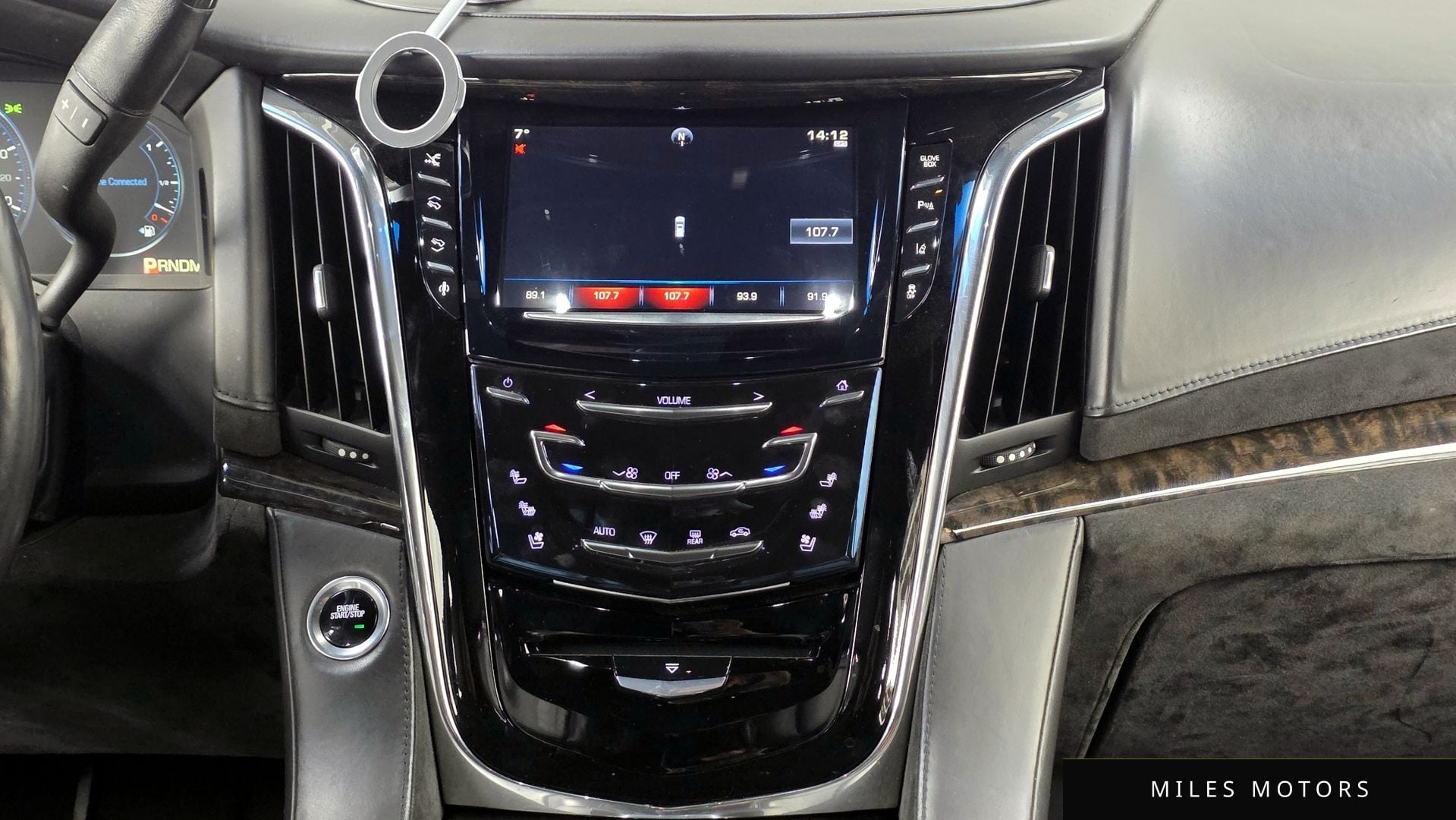 Cadillac 에스컬레이드 2015 — миниатюра 14