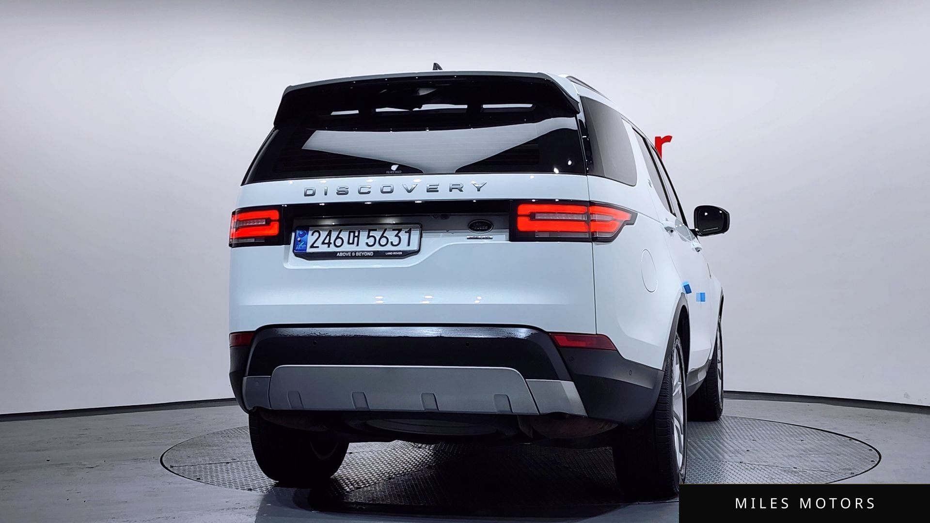 Land Rover Discovery 2020 — миниатюра 4