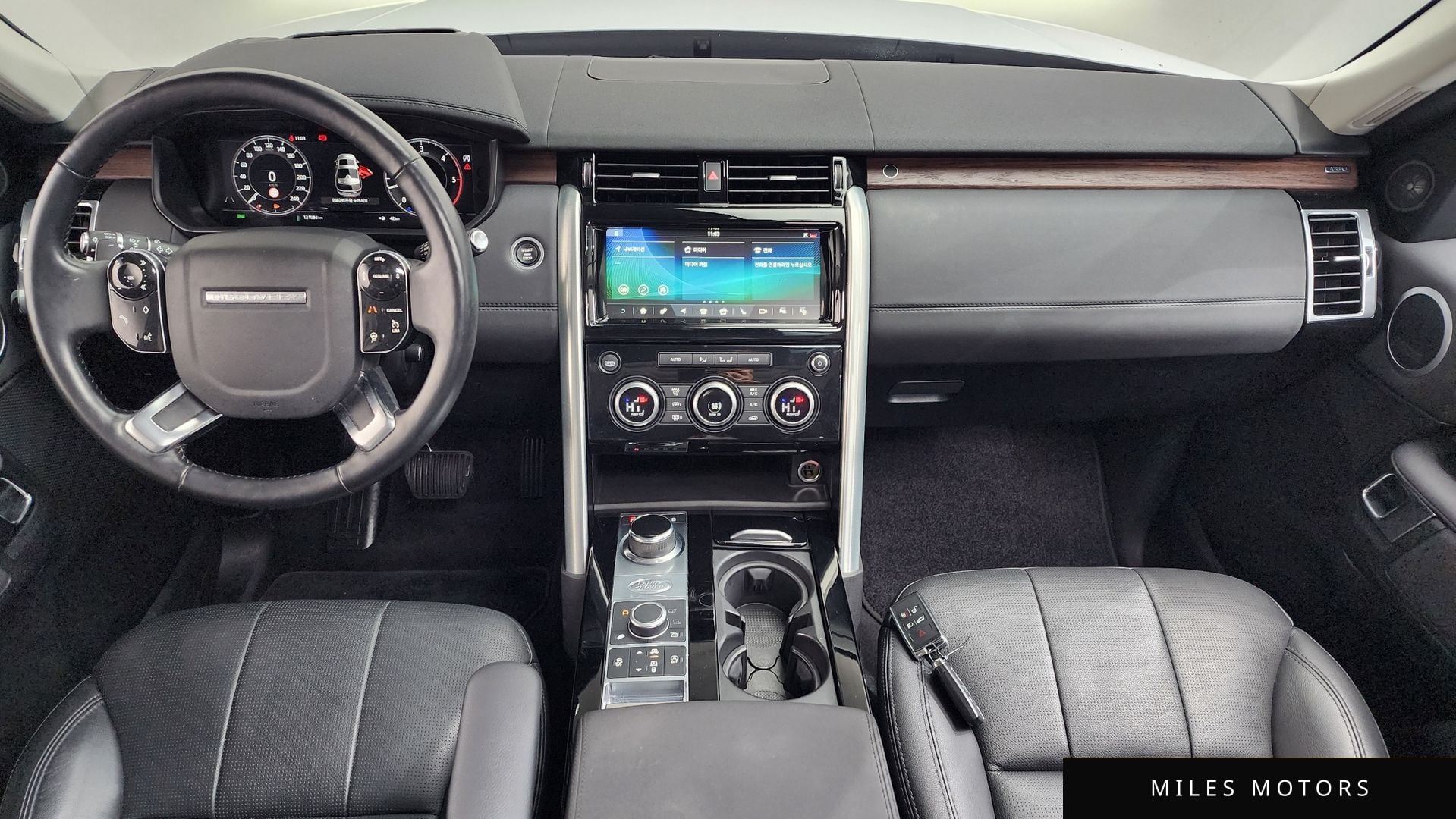 Land Rover Discovery 2020 — миниатюра 7